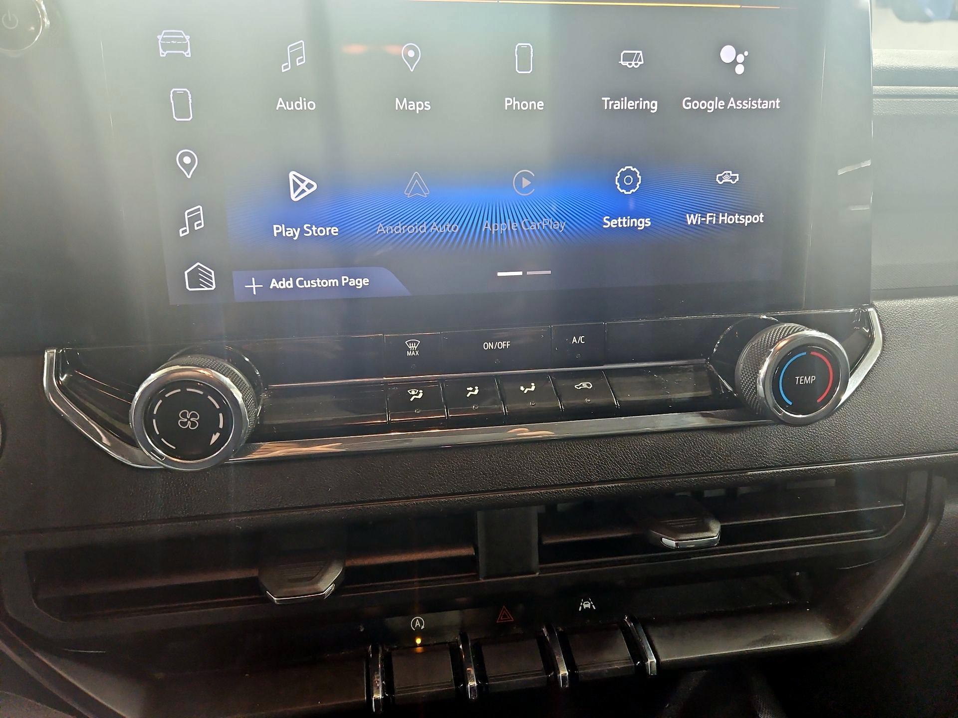 Thumbnail: 2023 Chevrolet Colorado - 16