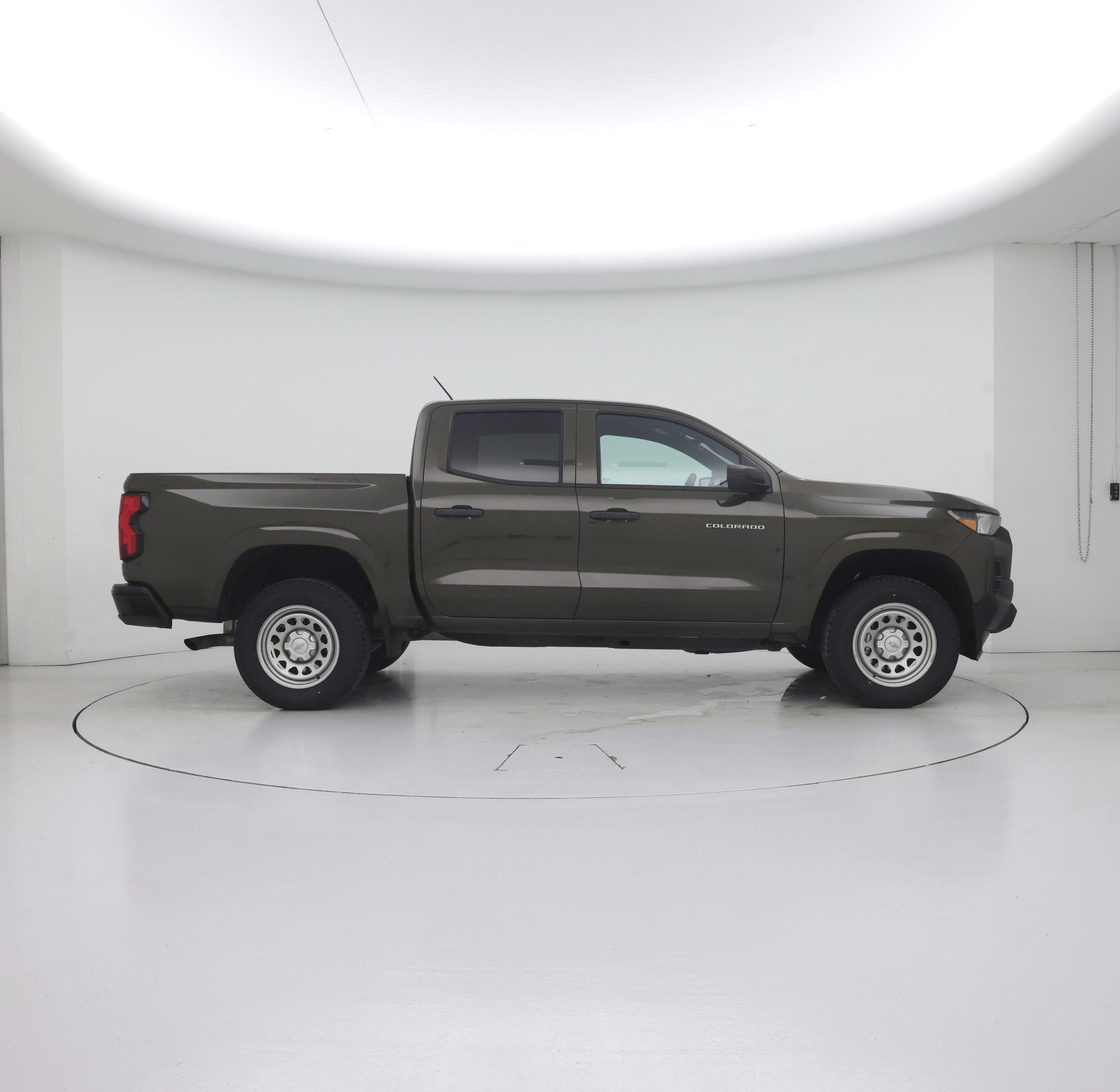 Thumbnail: 2023 Chevrolet Colorado - 7