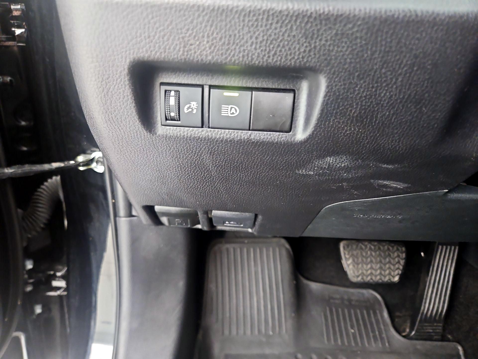 Thumbnail: 2025 Toyota RAV4 - 13