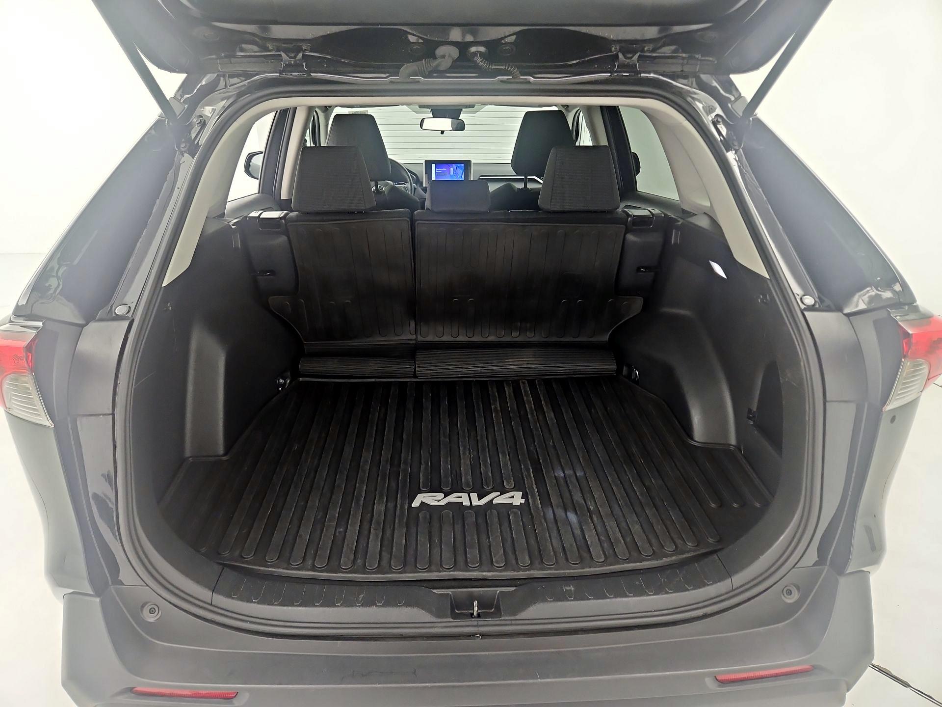 Thumbnail: 2025 Toyota RAV4 - 20