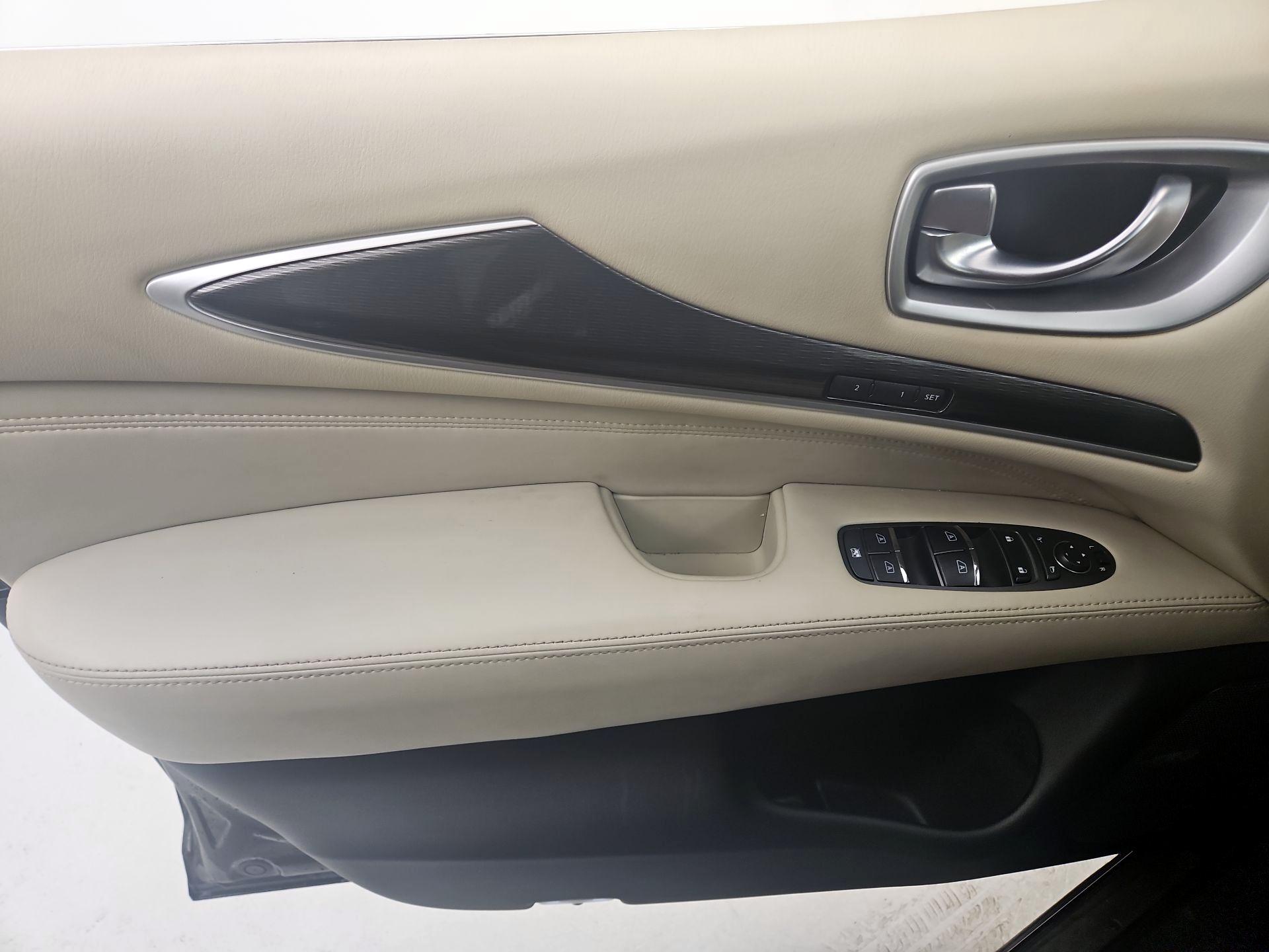 Thumbnail: 2020 INFINITI QX60 - 12