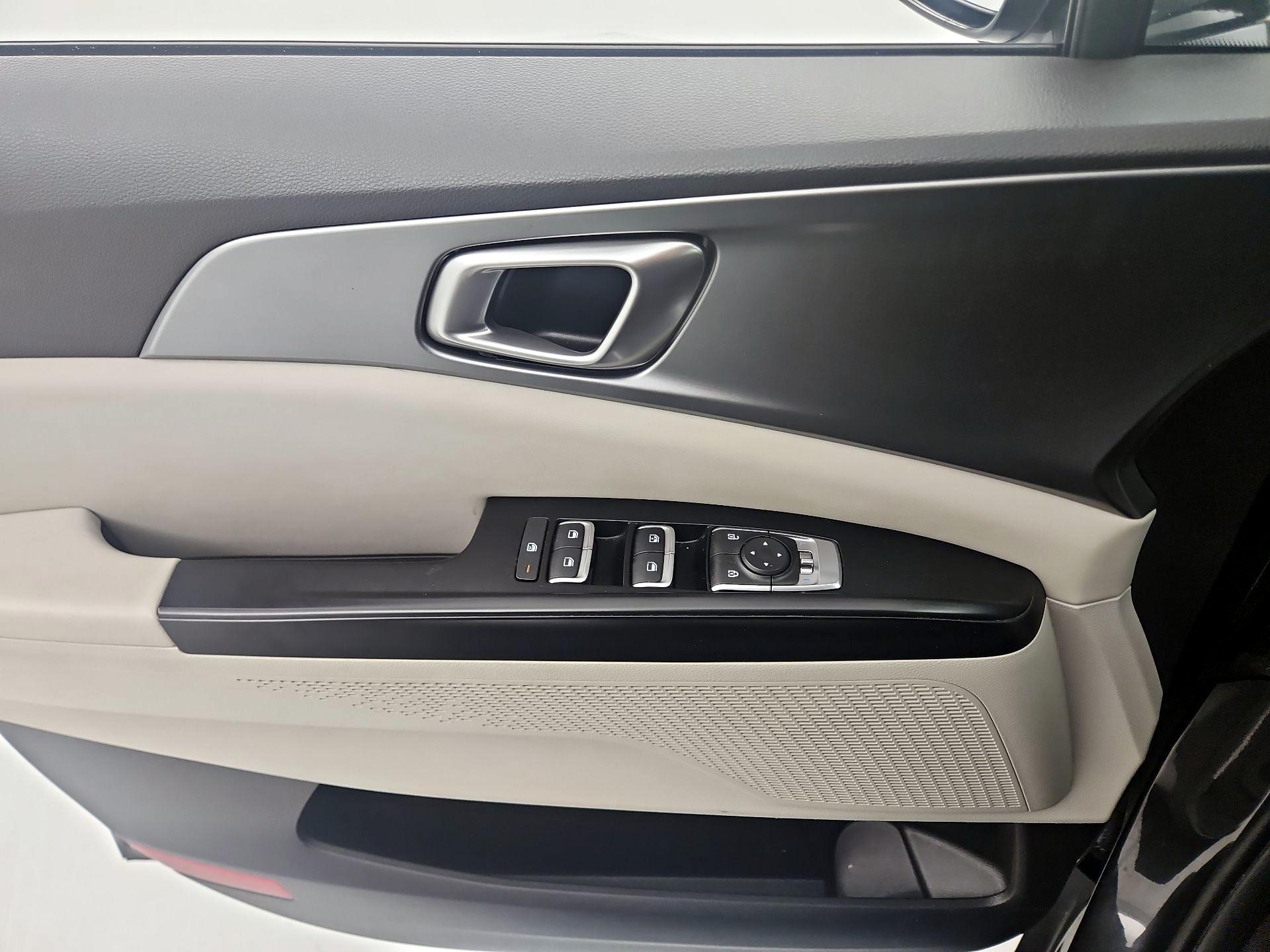 Thumbnail: 2024 Kia Carnival - 12