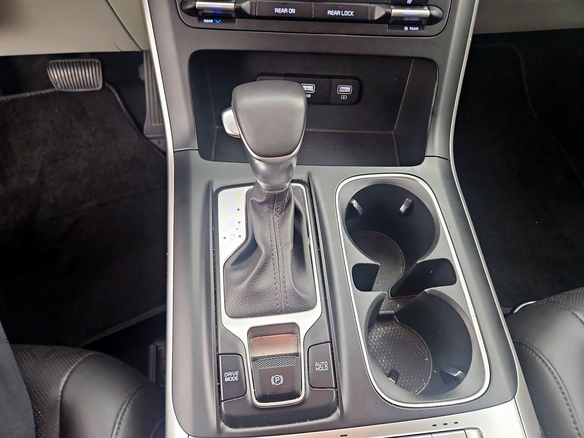 Thumbnail: 2024 Kia Carnival - 17