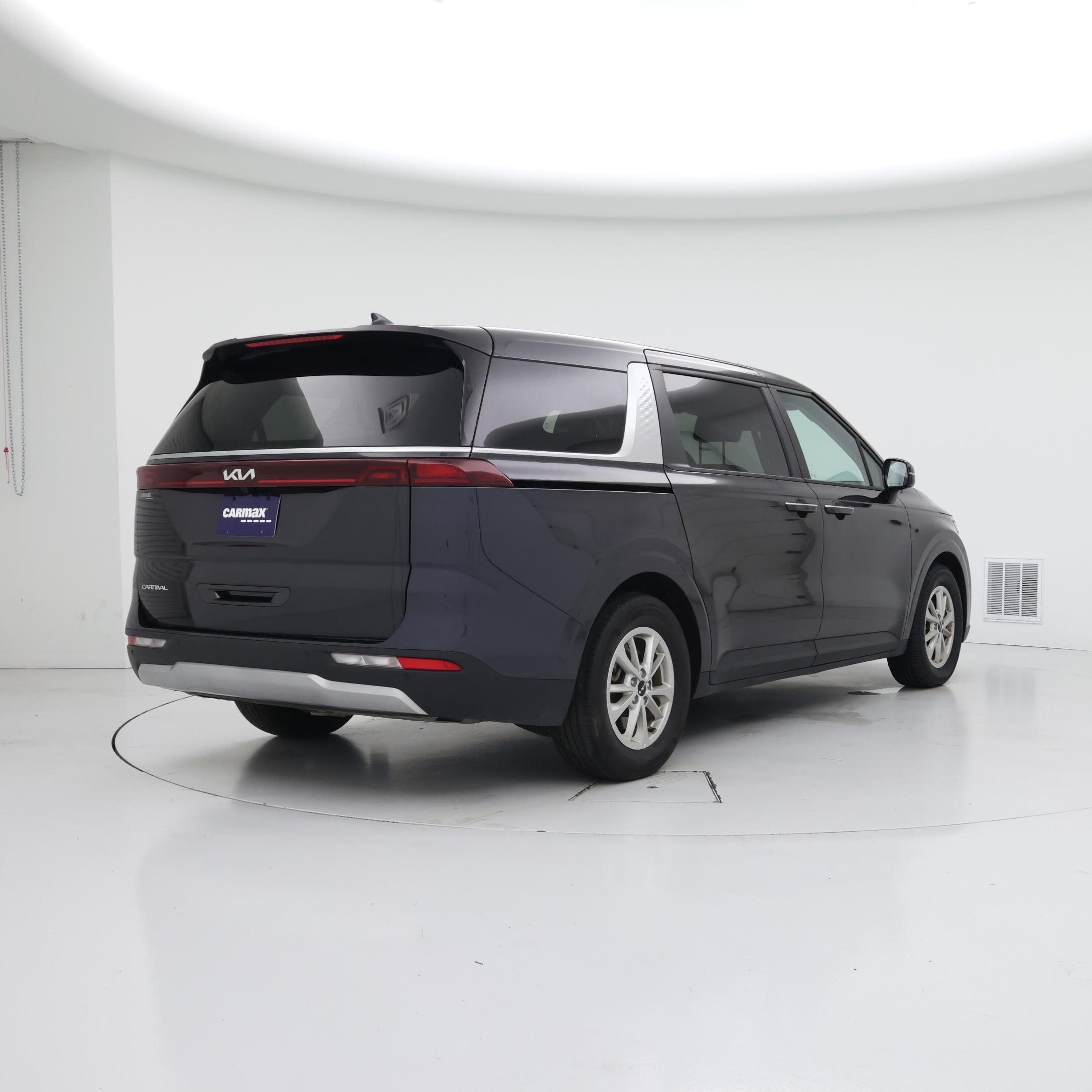 Thumbnail: 2024 Kia Carnival - 8