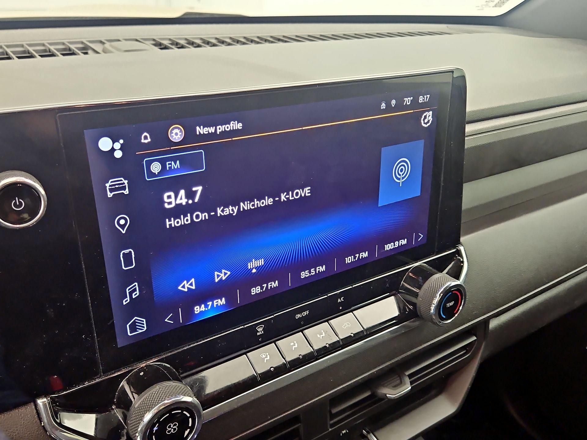 Thumbnail: 2023 Chevrolet Colorado - 15