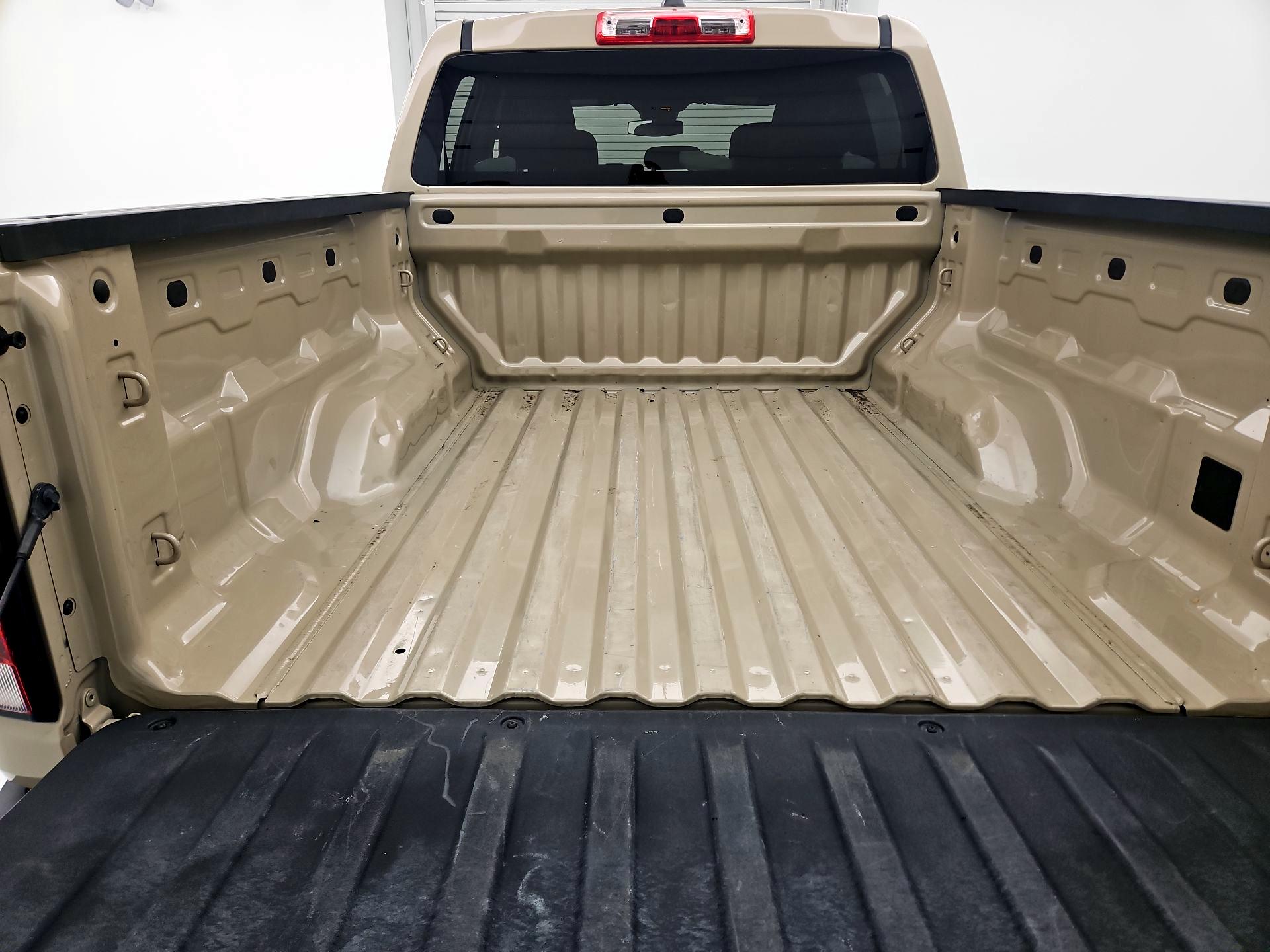 Thumbnail: 2023 Chevrolet Colorado - 20