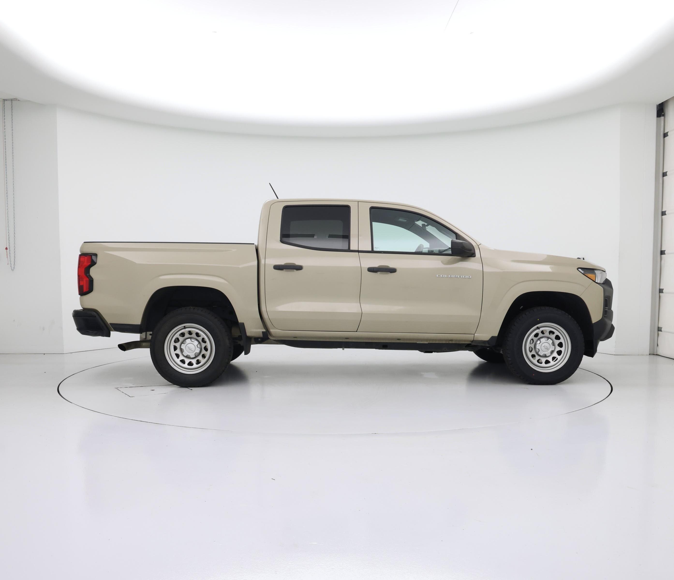 Thumbnail: 2023 Chevrolet Colorado - 7