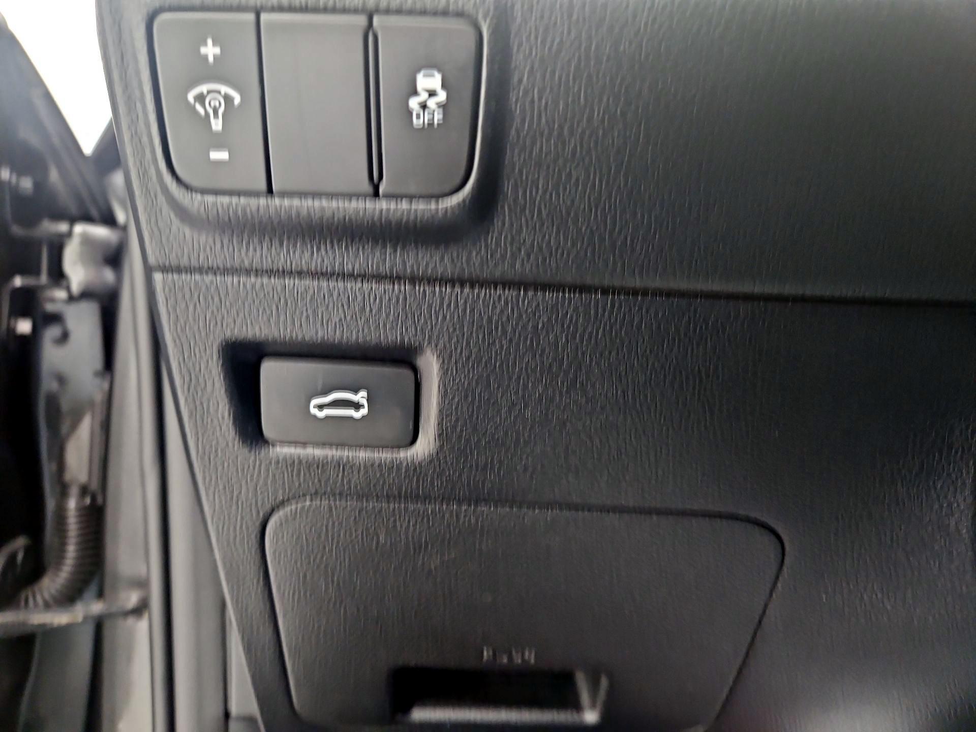 Thumbnail: 2025 Kia K5 - 13