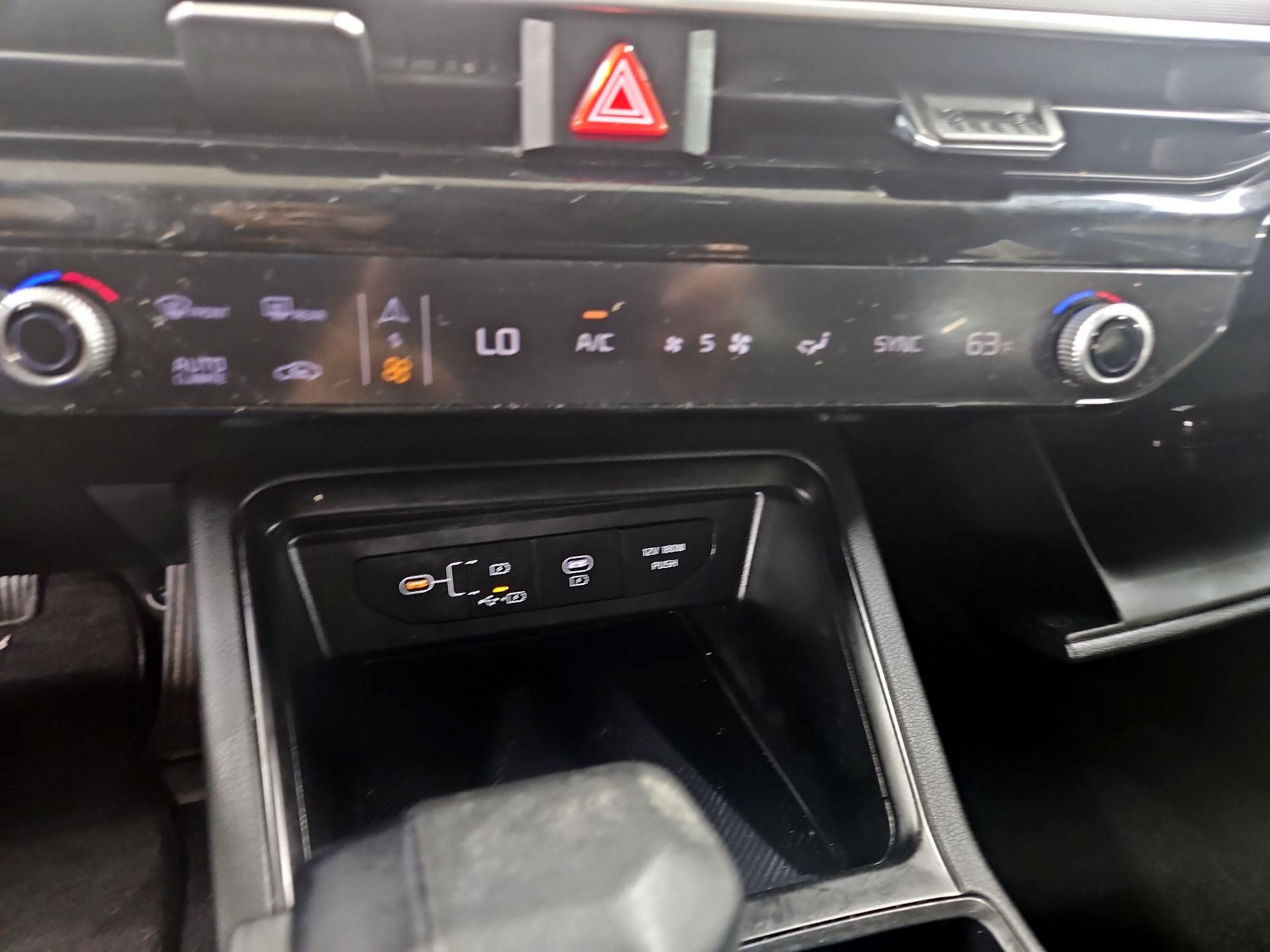 Thumbnail: 2025 Kia K5 - 16