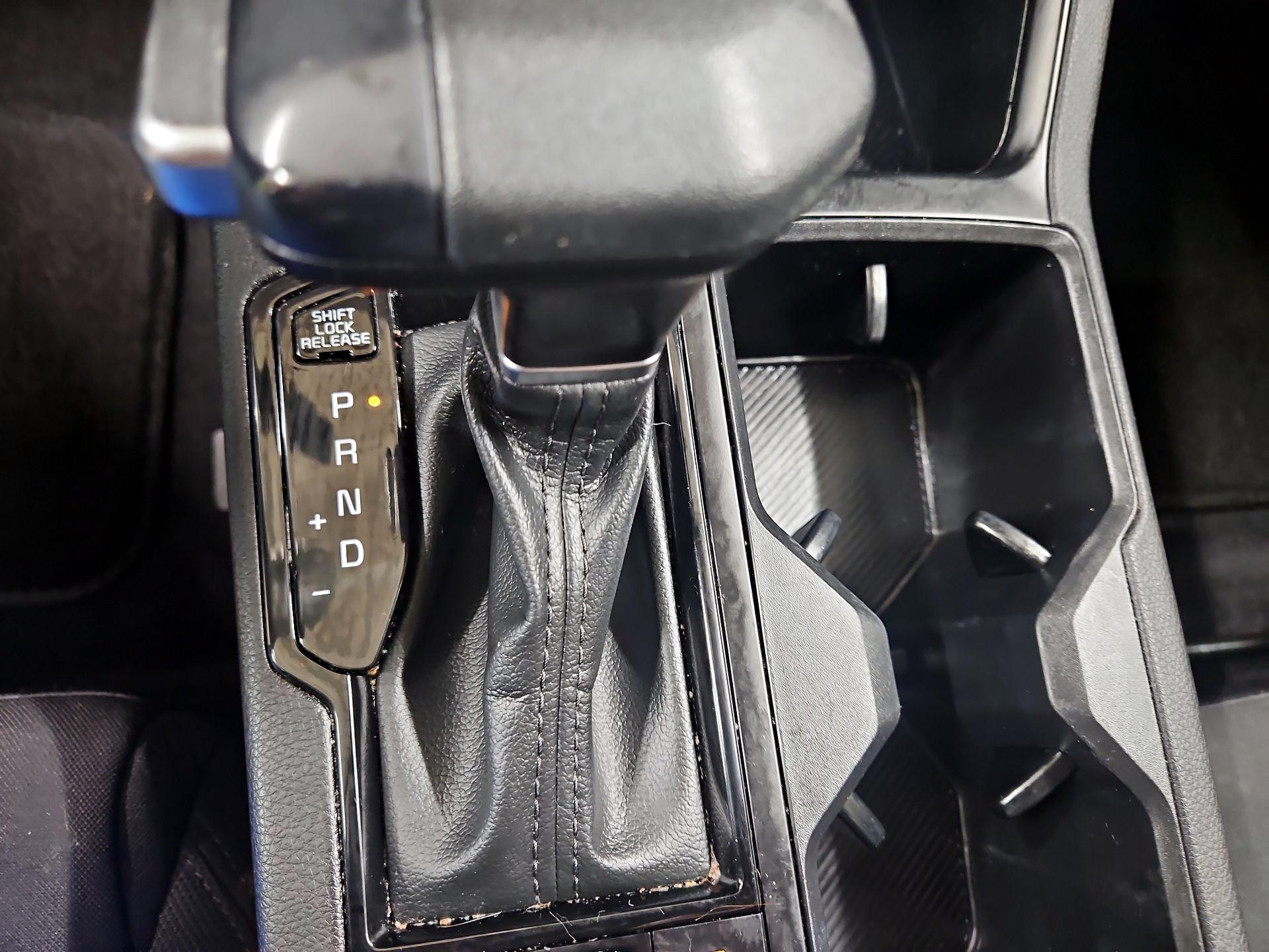 Thumbnail: 2025 Kia K5 - 17