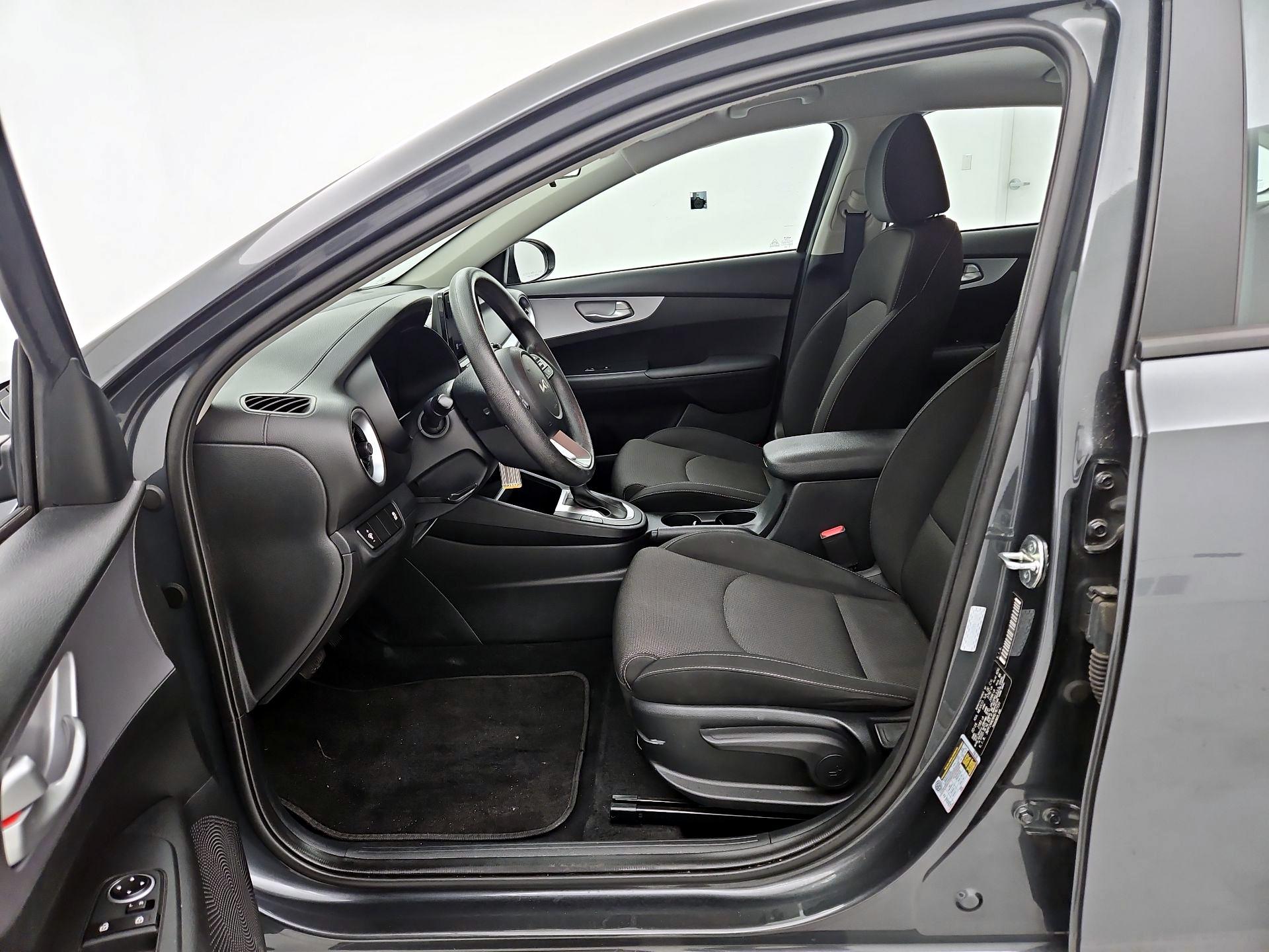 Thumbnail: 2024 Kia Forte - 11
