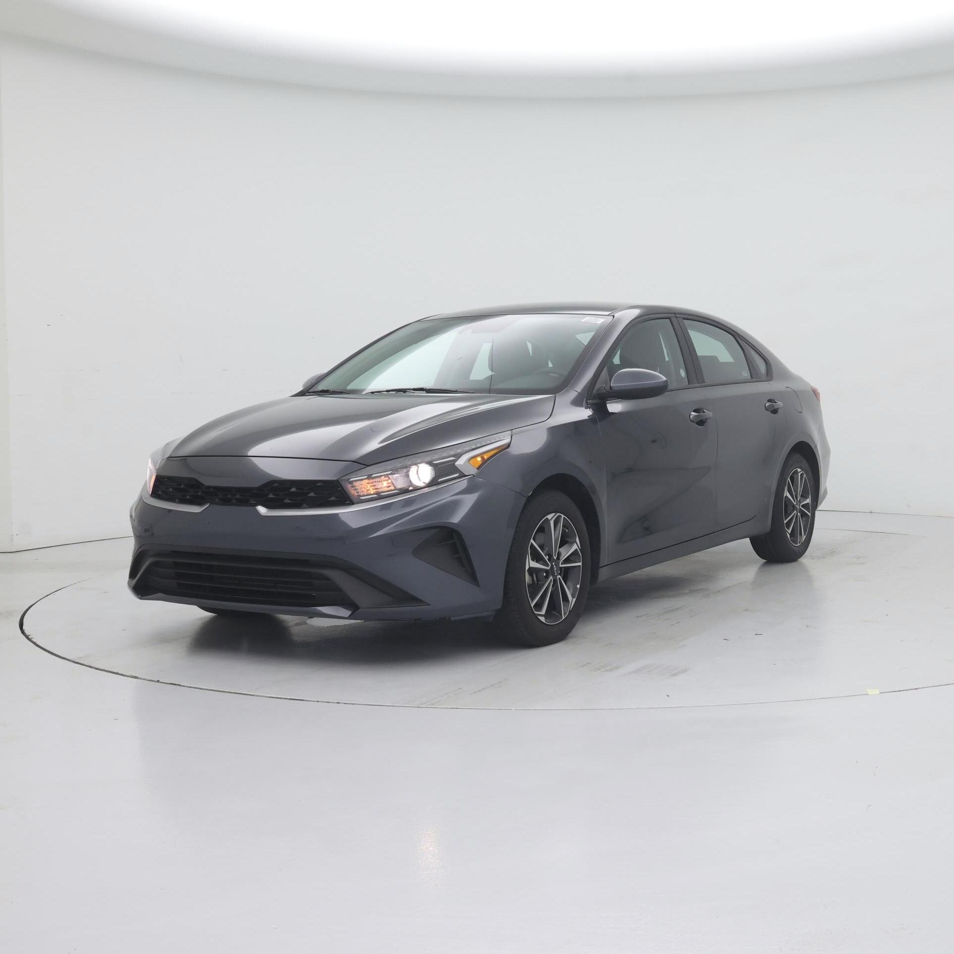 Thumbnail: 2024 Kia Forte - 4