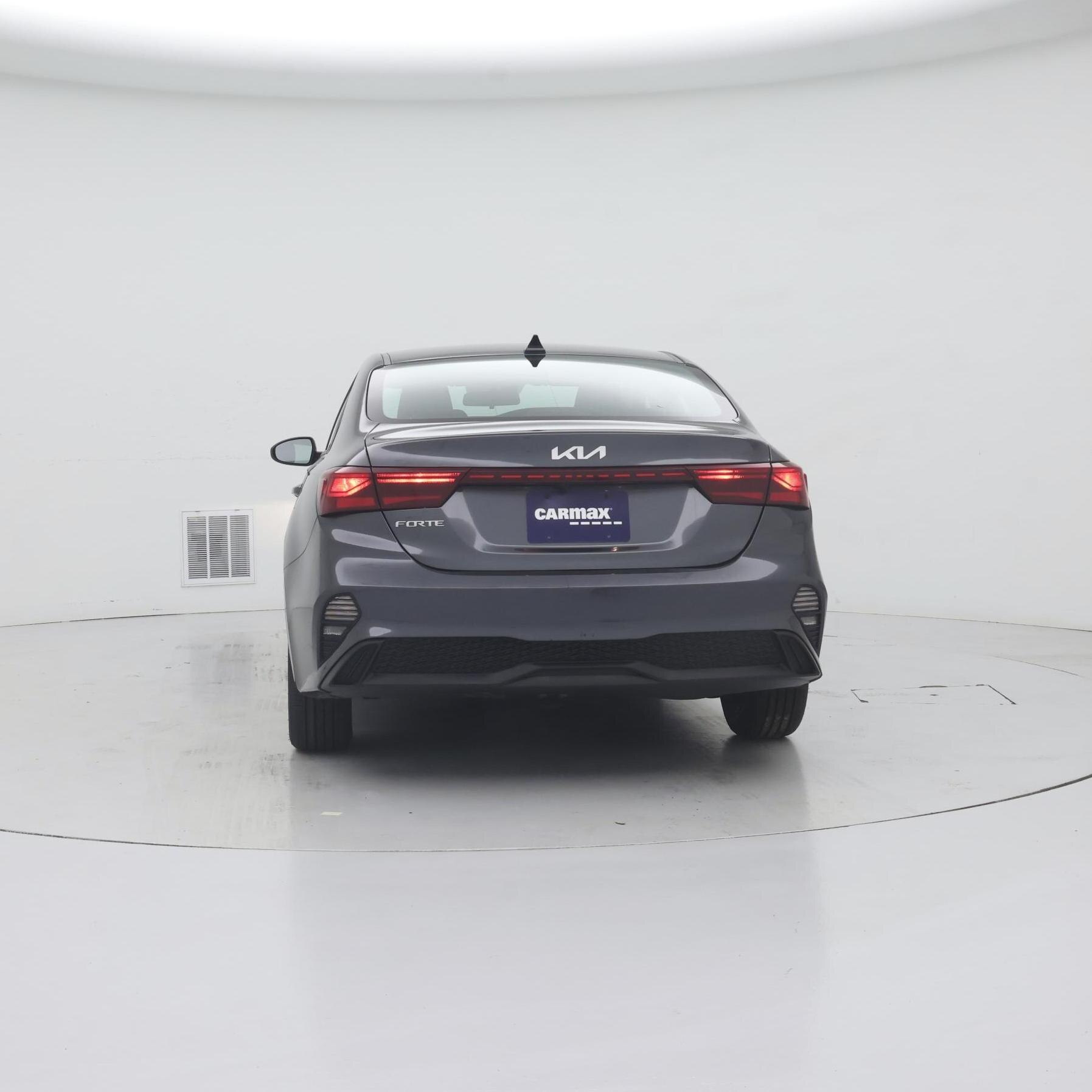 Thumbnail: 2024 Kia Forte - 6