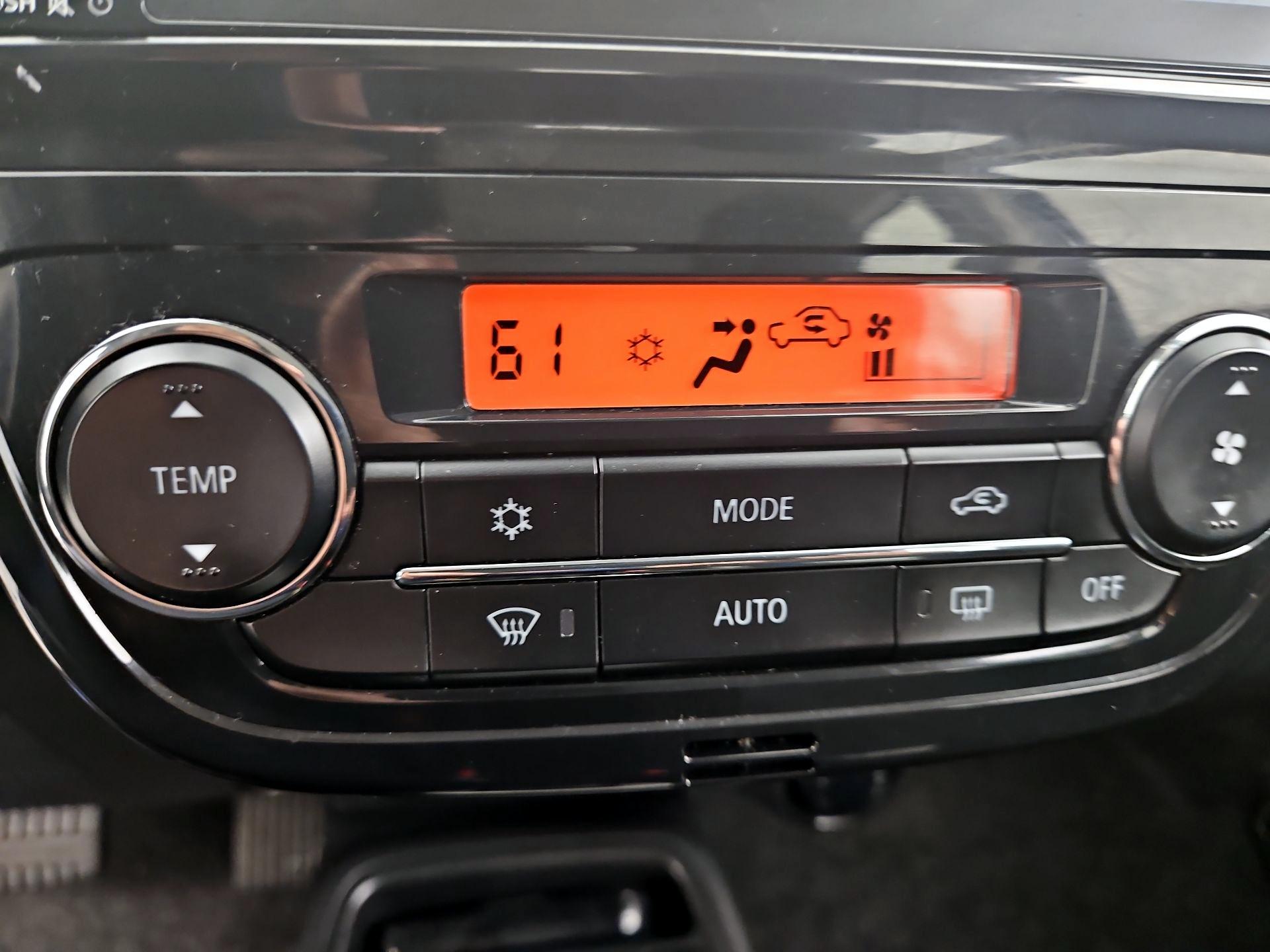 Thumbnail: 2024 Mitsubishi Mirage - 16