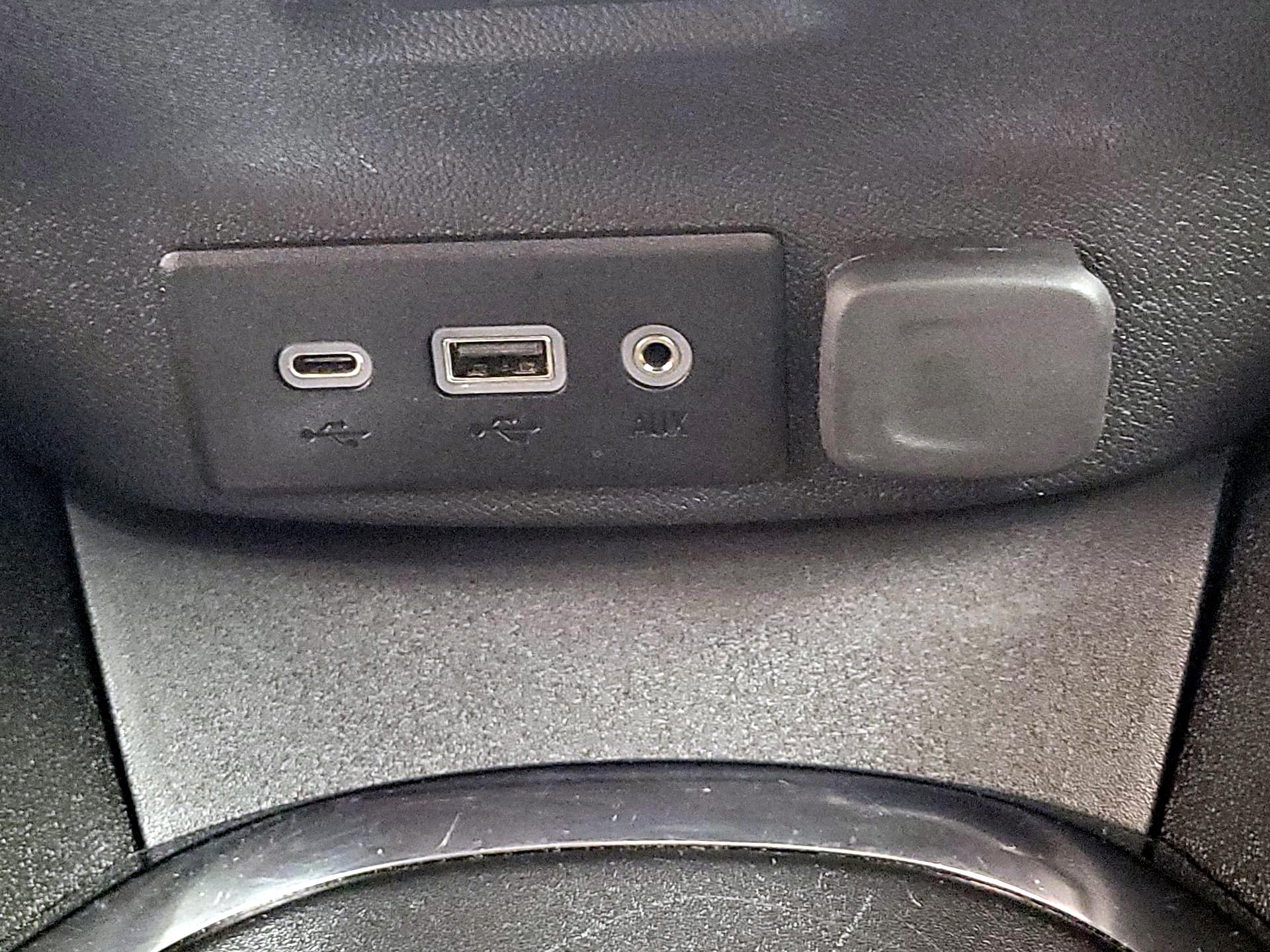 Thumbnail: 2024 Chevrolet Malibu - 18