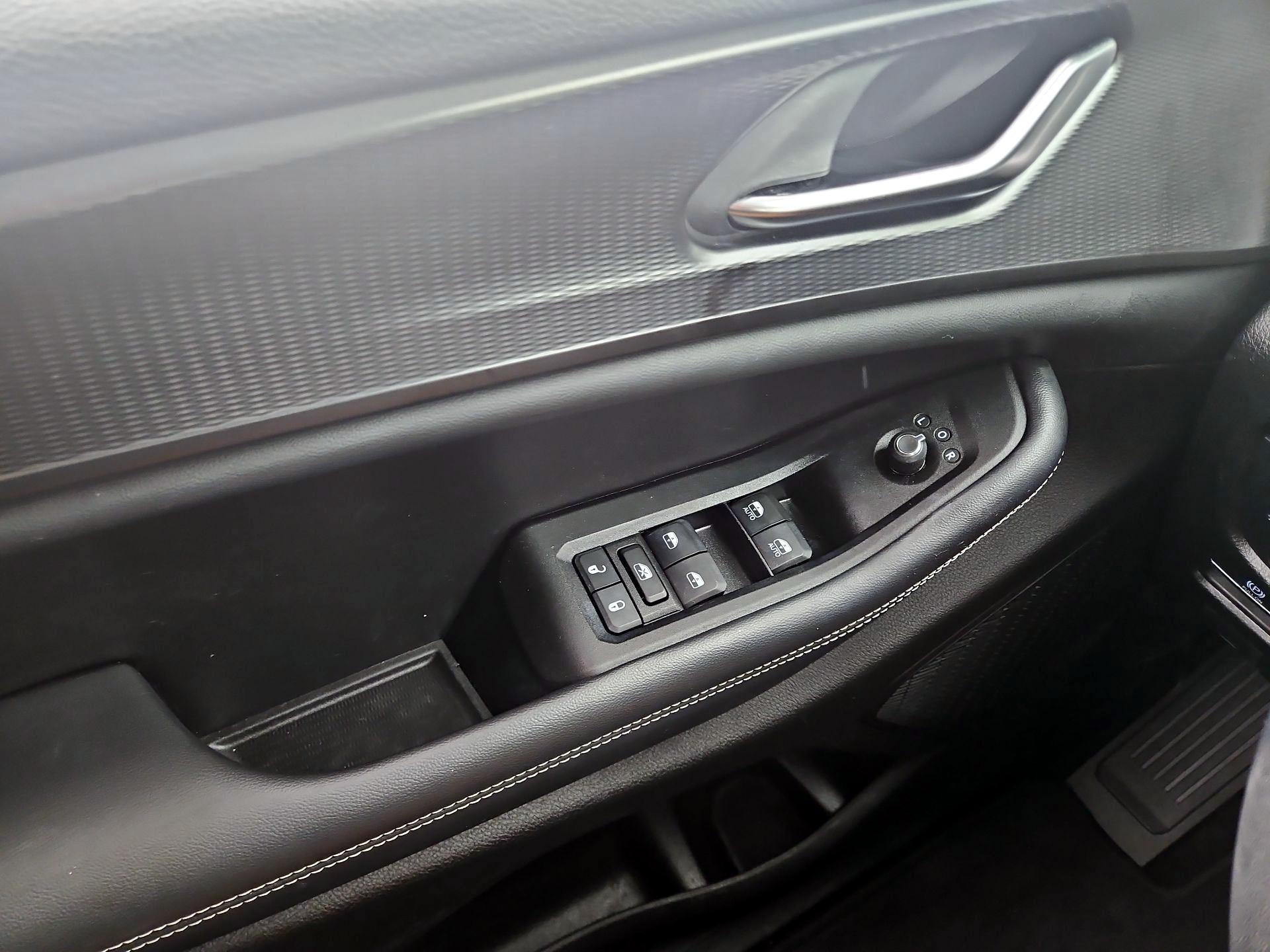 Thumbnail: 2023 Jeep Grand Cherokee L - 12