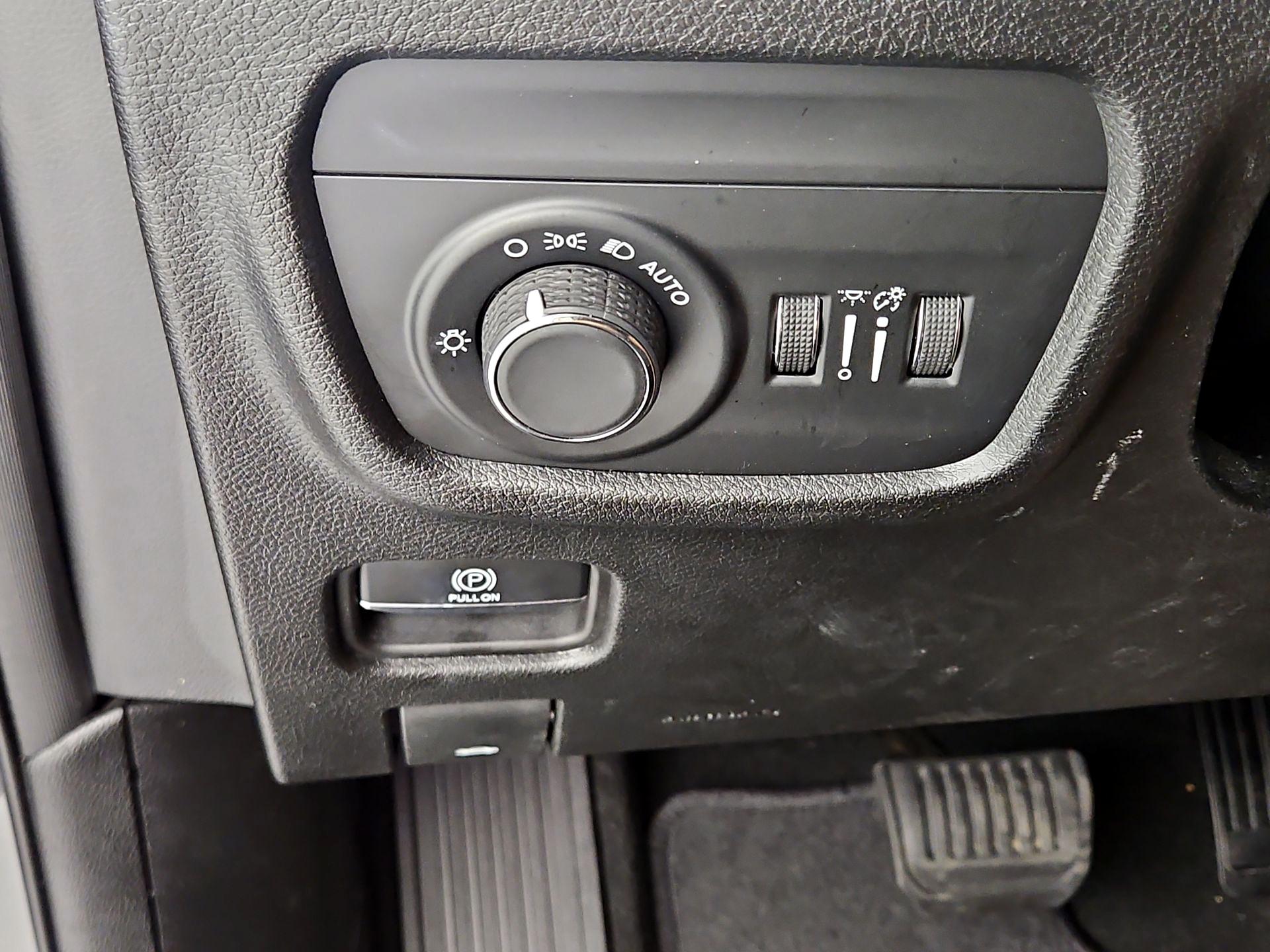 Thumbnail: 2023 Jeep Grand Cherokee L - 13