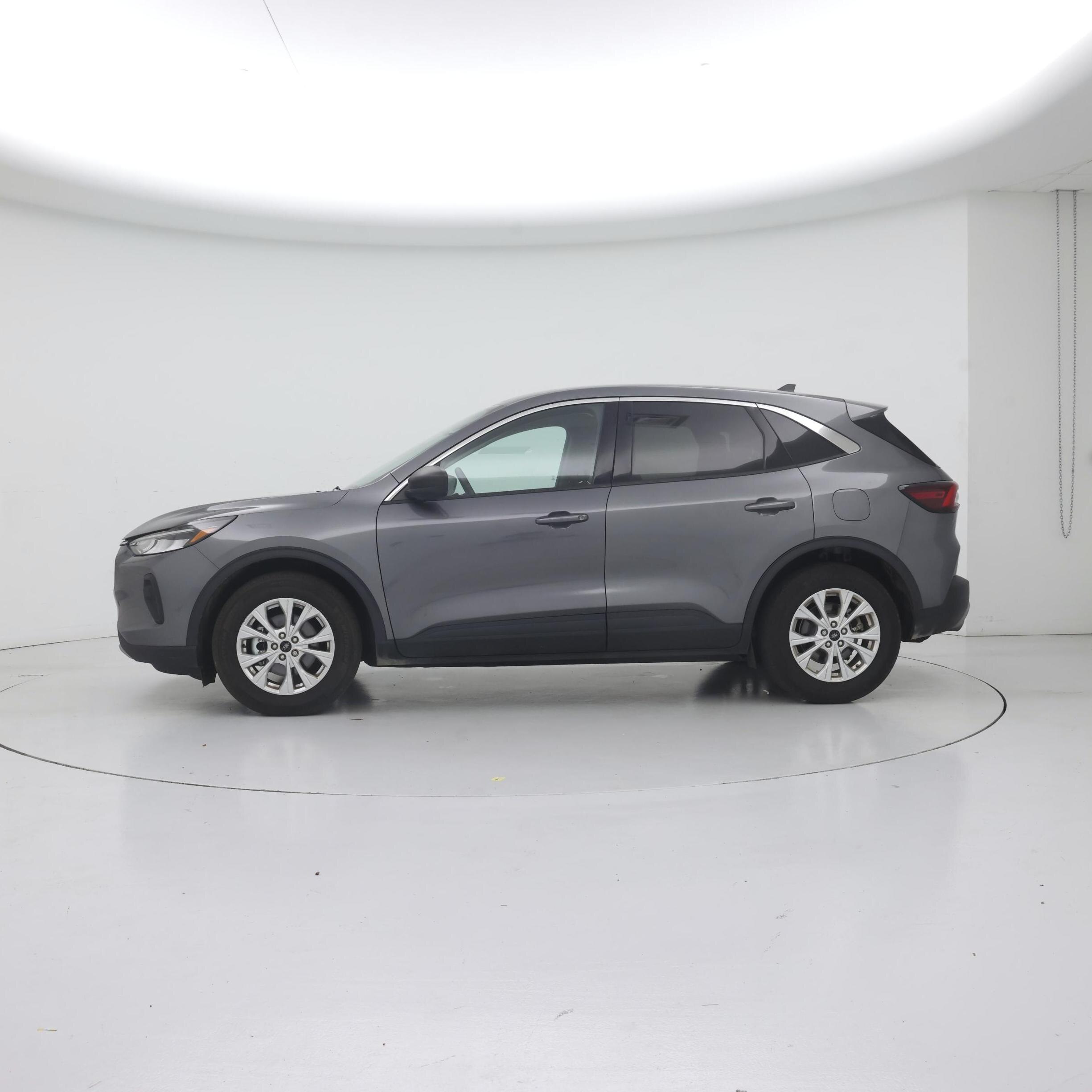 Thumbnail: 2024 Ford Escape - 3