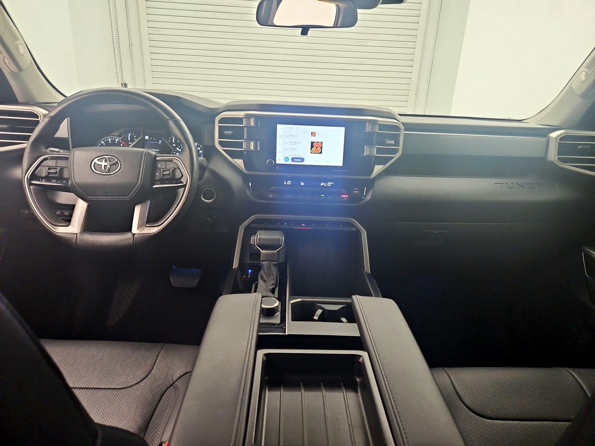 Thumbnail: 2024 Toyota Tundra - 9