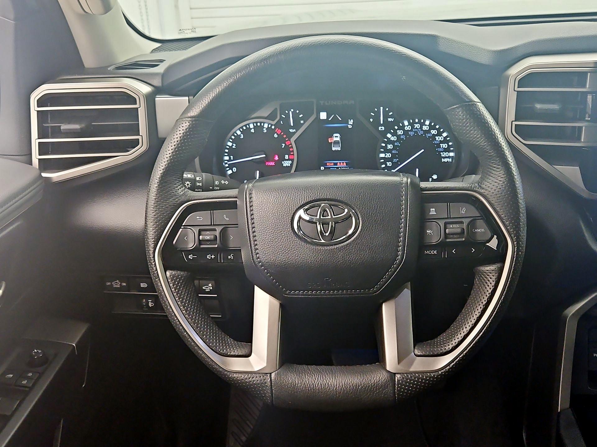 Thumbnail: 2024 Toyota Tundra - 10