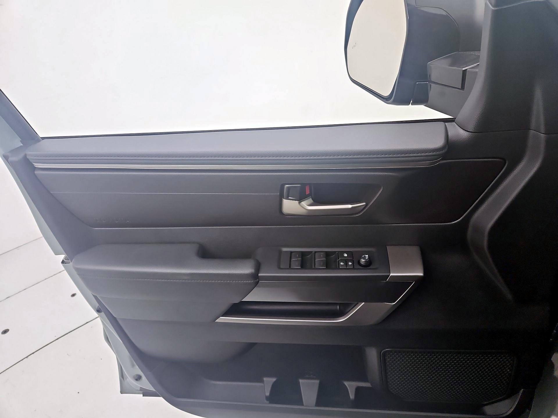 Thumbnail: 2024 Toyota Tundra - 12