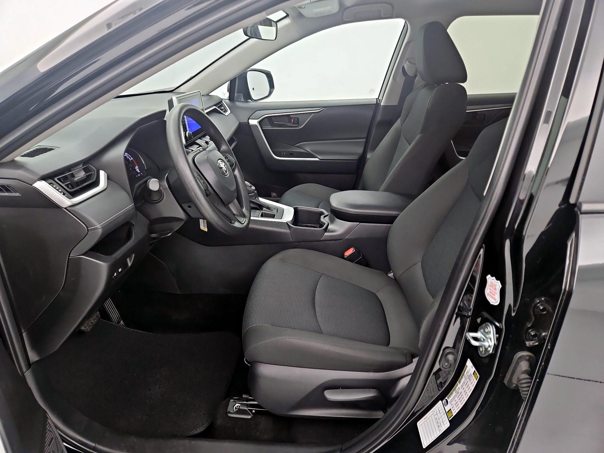 Thumbnail: 2025 Toyota RAV4 - 11