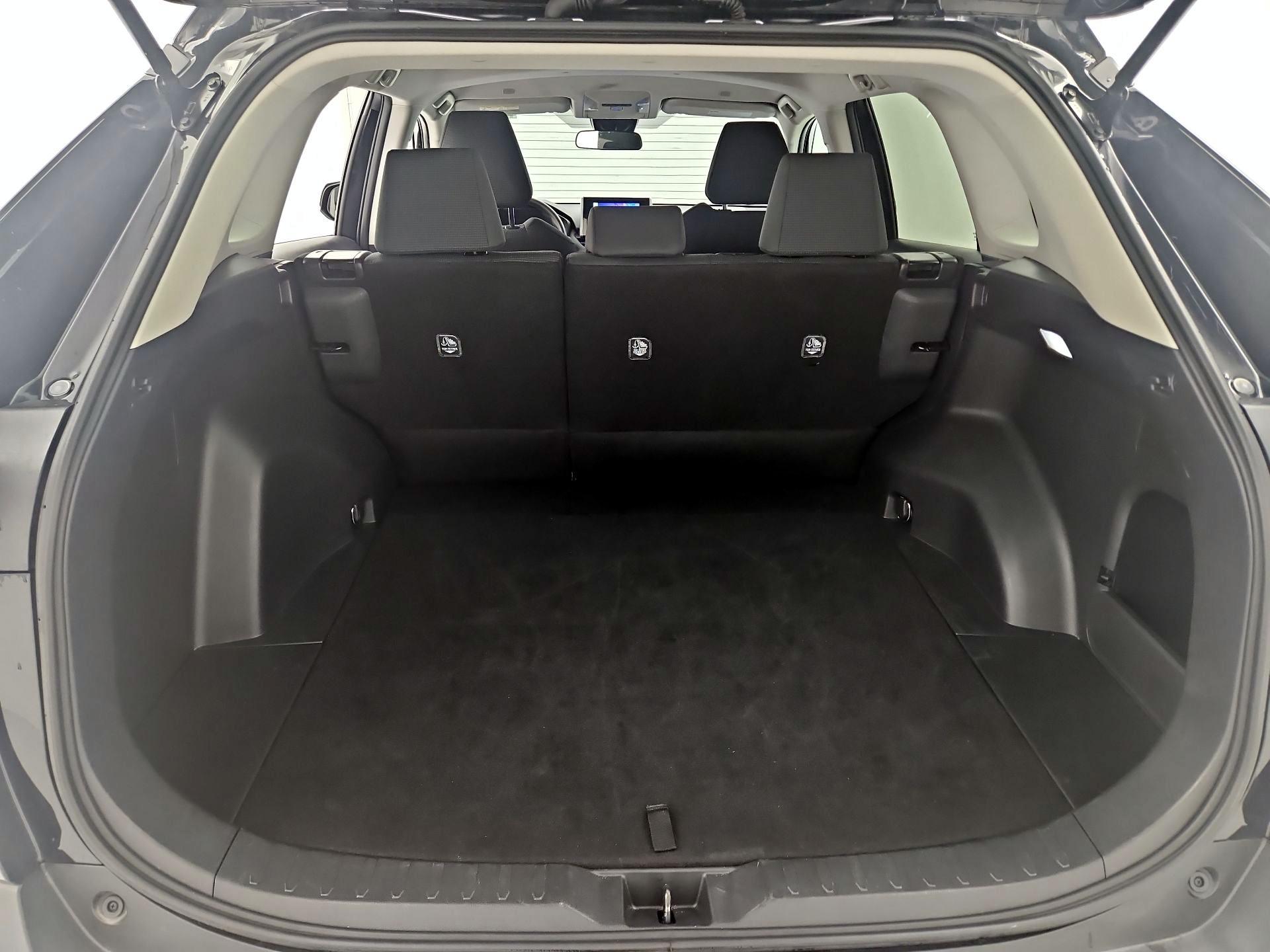 Thumbnail: 2025 Toyota RAV4 - 20