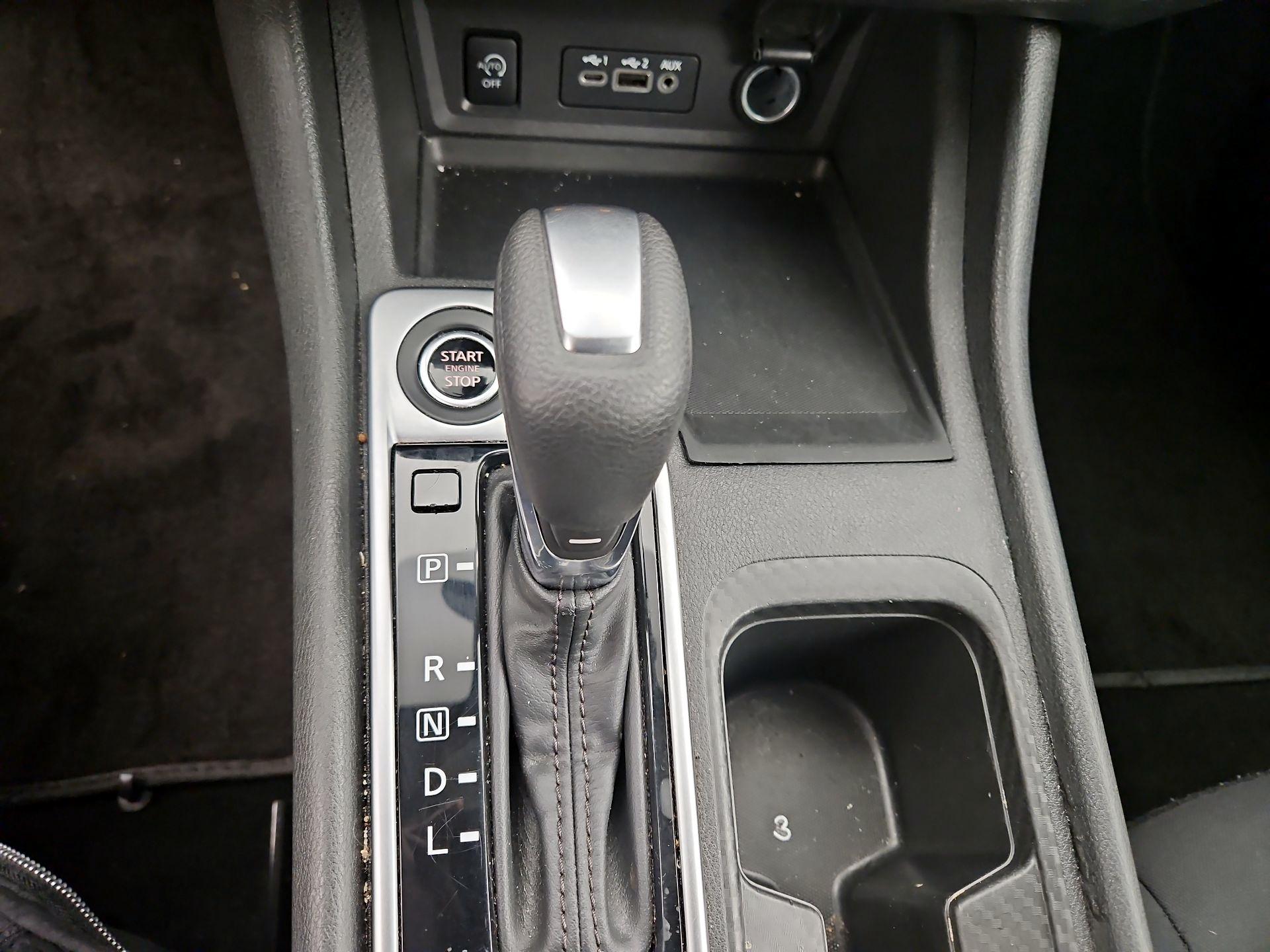 Thumbnail: 2024 Nissan Sentra - 17