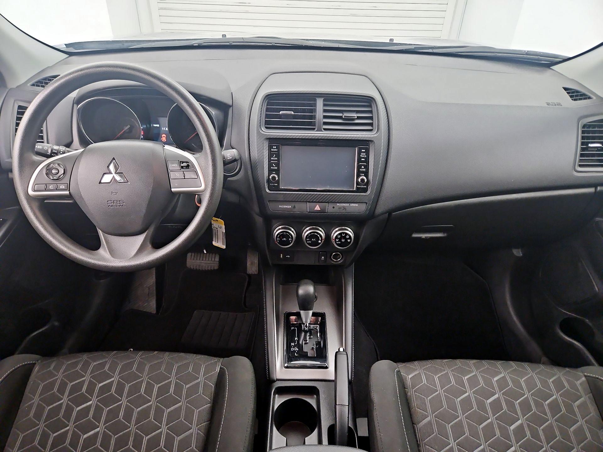 Thumbnail: 2024 Mitsubishi Outlander Sport - 9