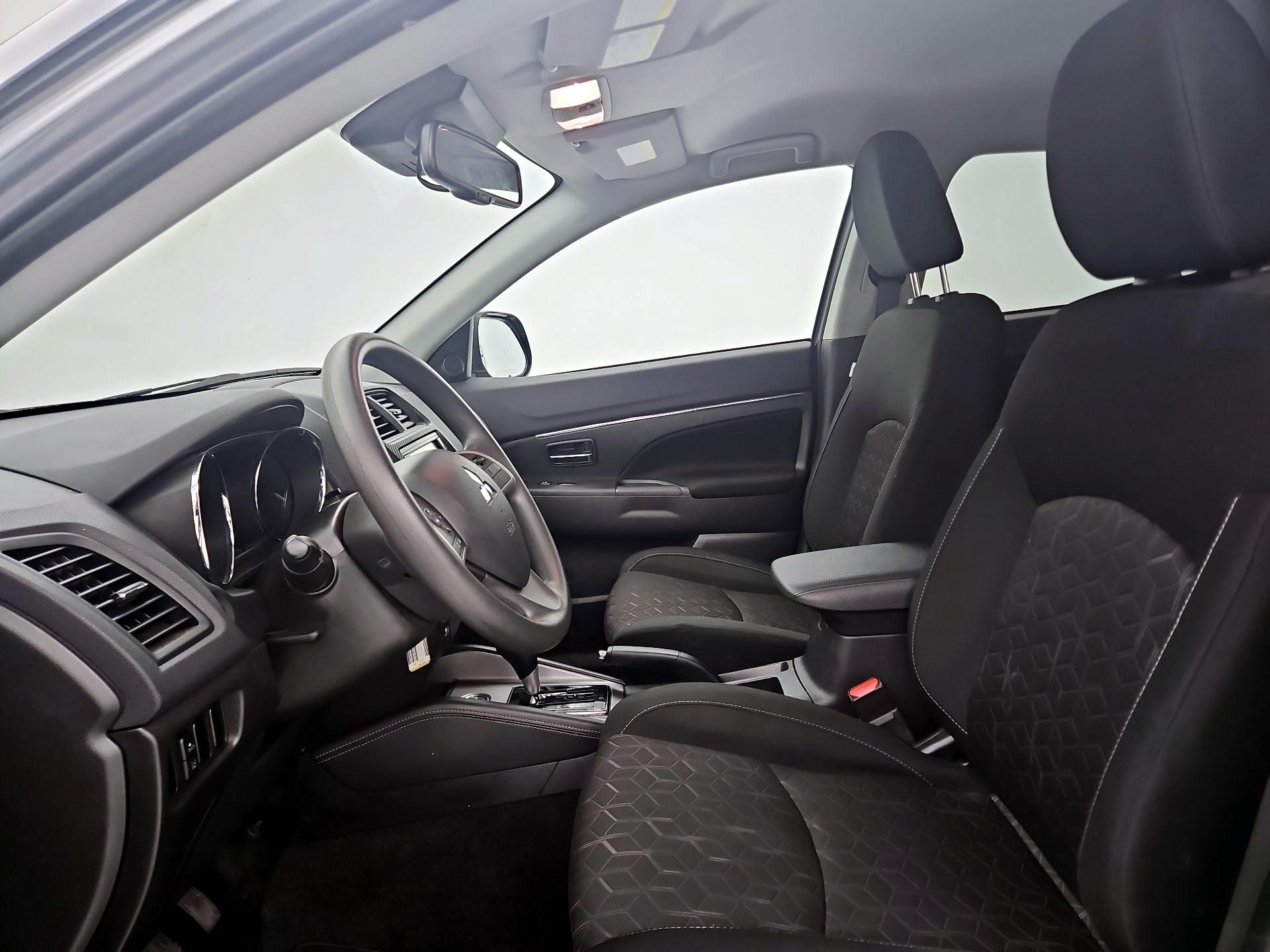 Thumbnail: 2024 Mitsubishi Outlander Sport - 11