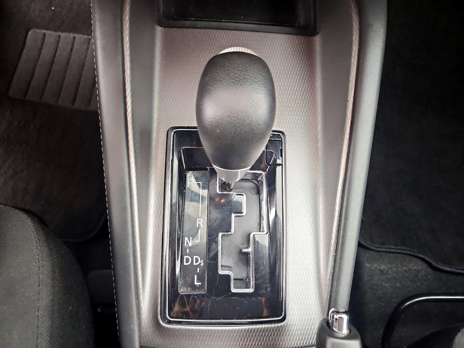 Thumbnail: 2024 Mitsubishi Outlander Sport - 16