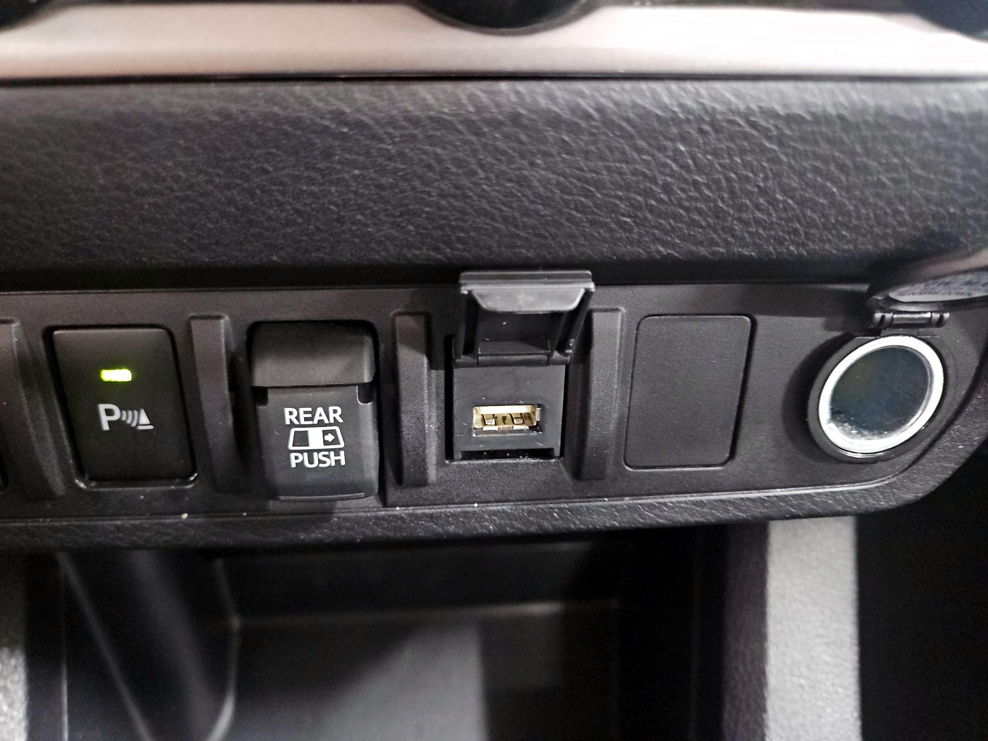 Thumbnail: 2023 Toyota Tacoma - 19