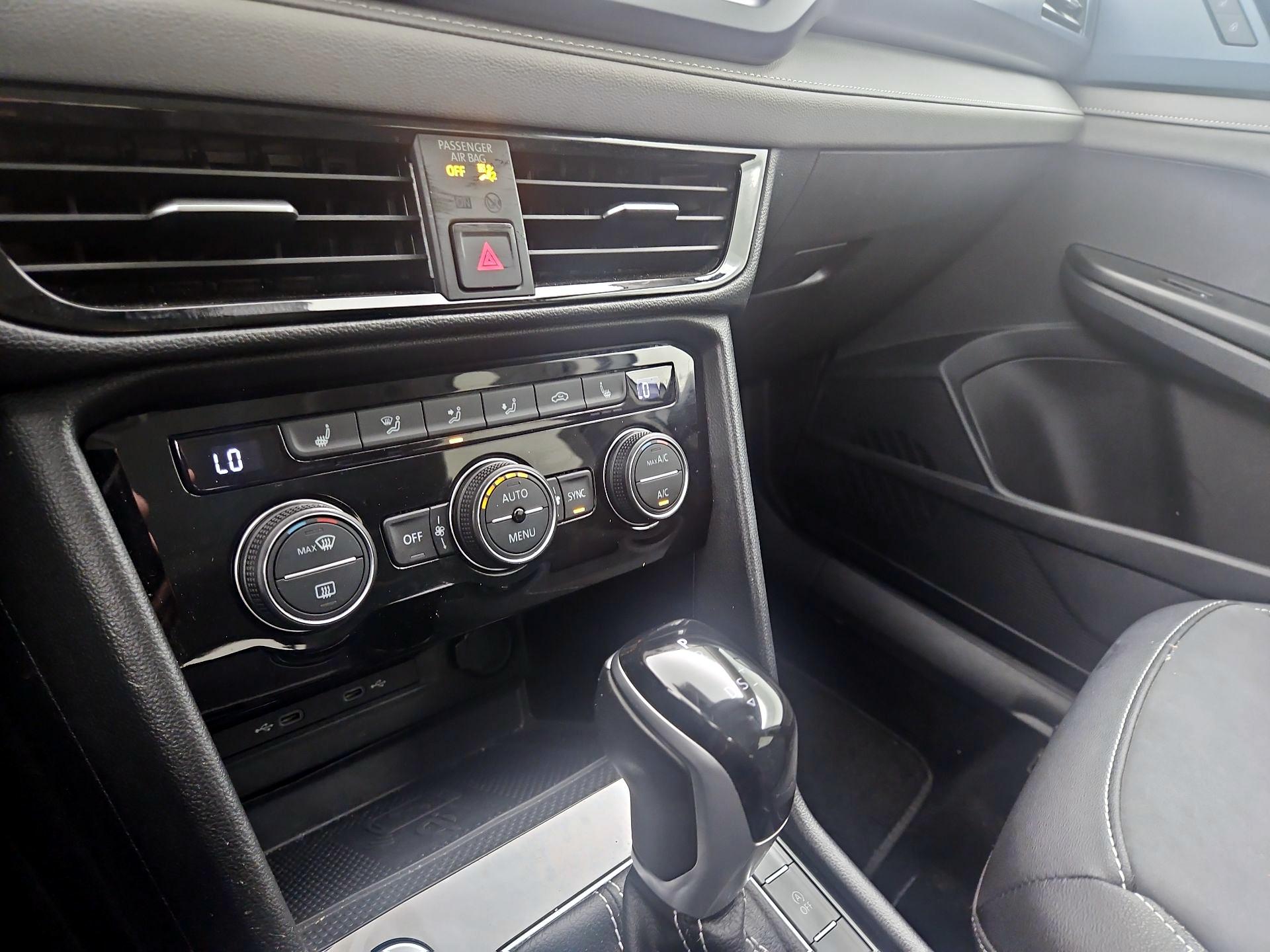 Thumbnail: 2024 Volkswagen Taos - 16