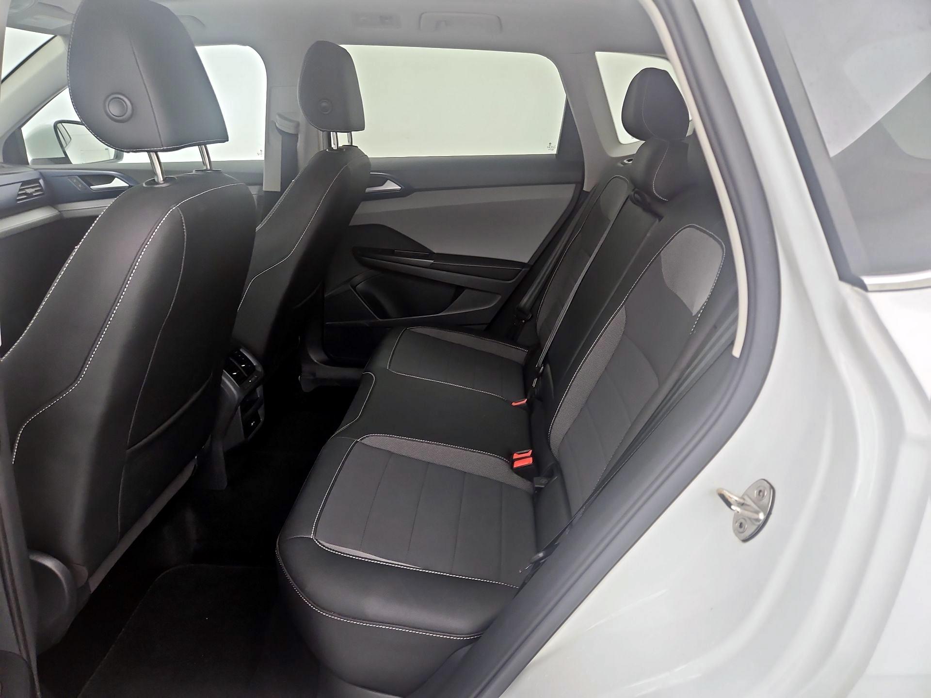 Thumbnail: 2024 Volkswagen Taos - 20