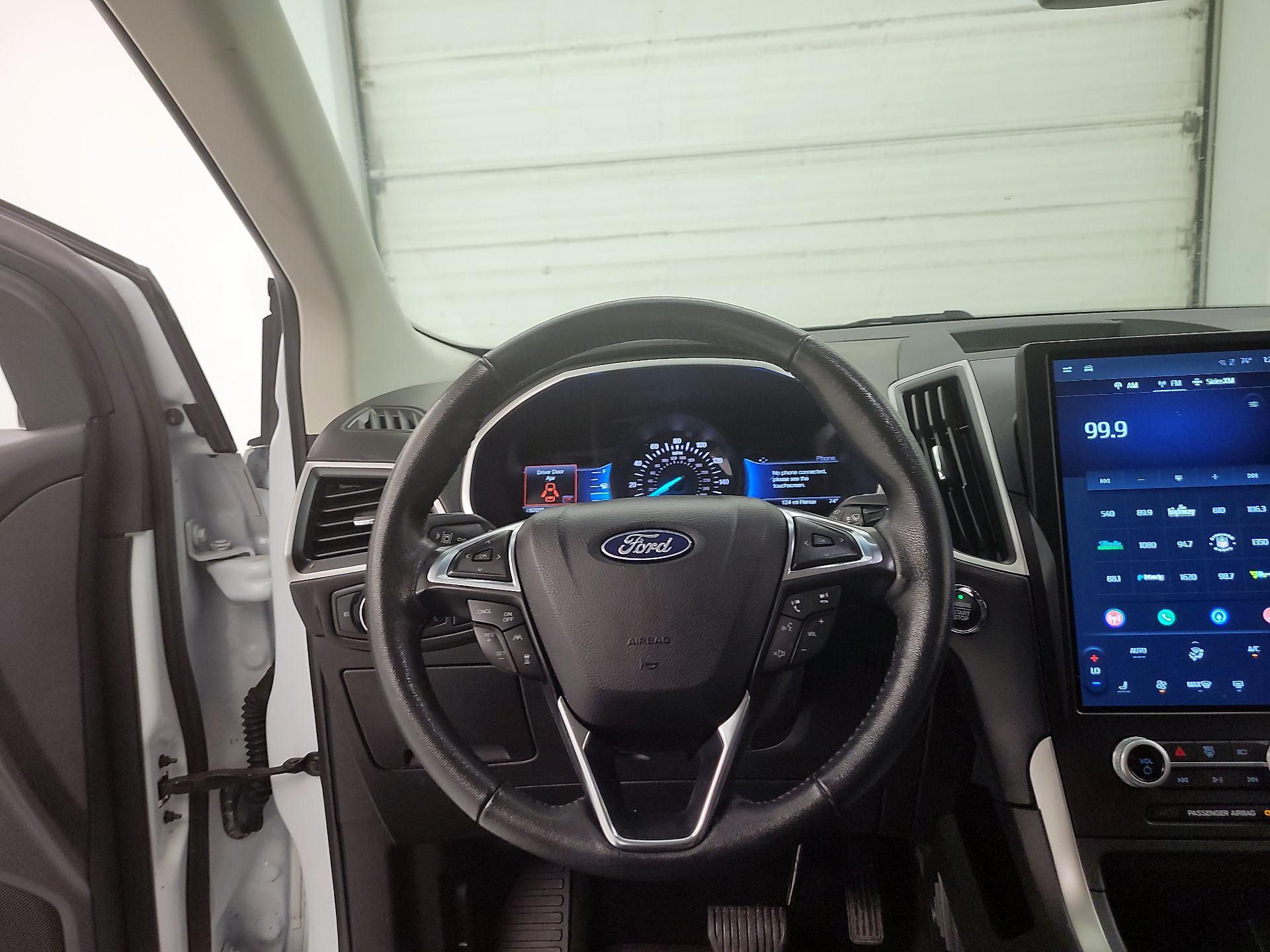 Thumbnail: 2021 Ford Edge - 10