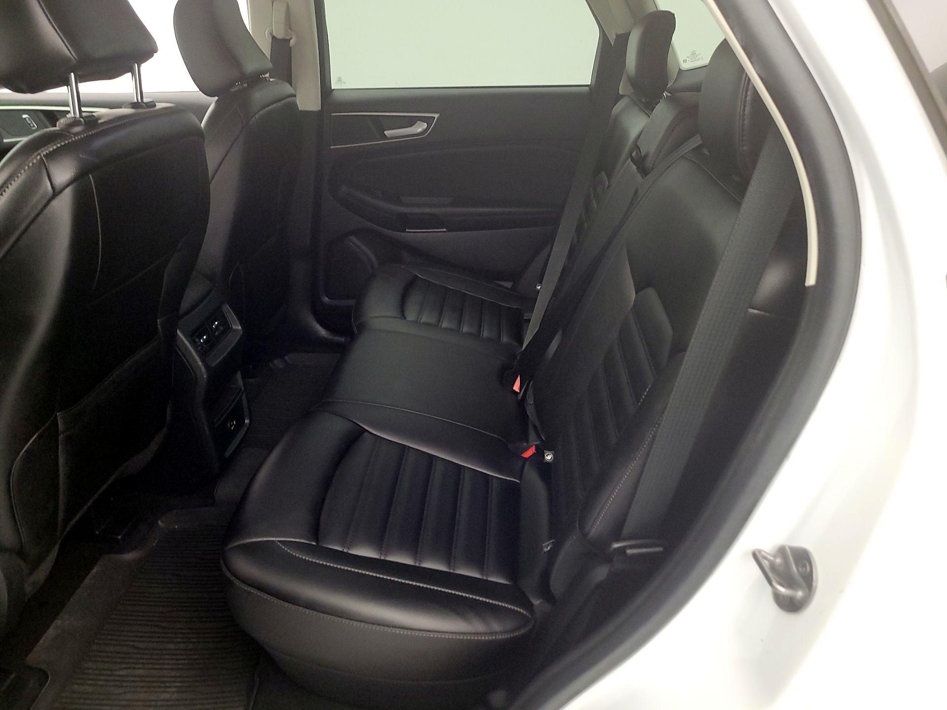 Thumbnail: 2021 Ford Edge - 19