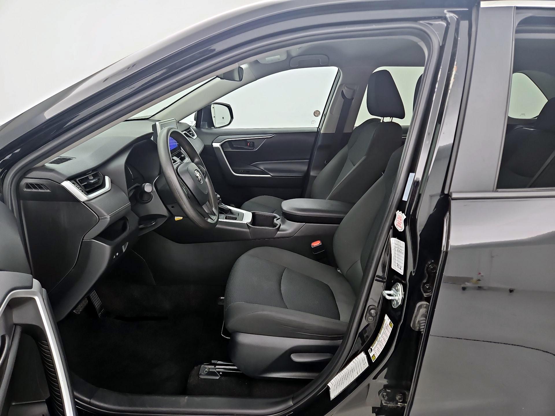 Thumbnail: 2024 Toyota RAV4 - 11