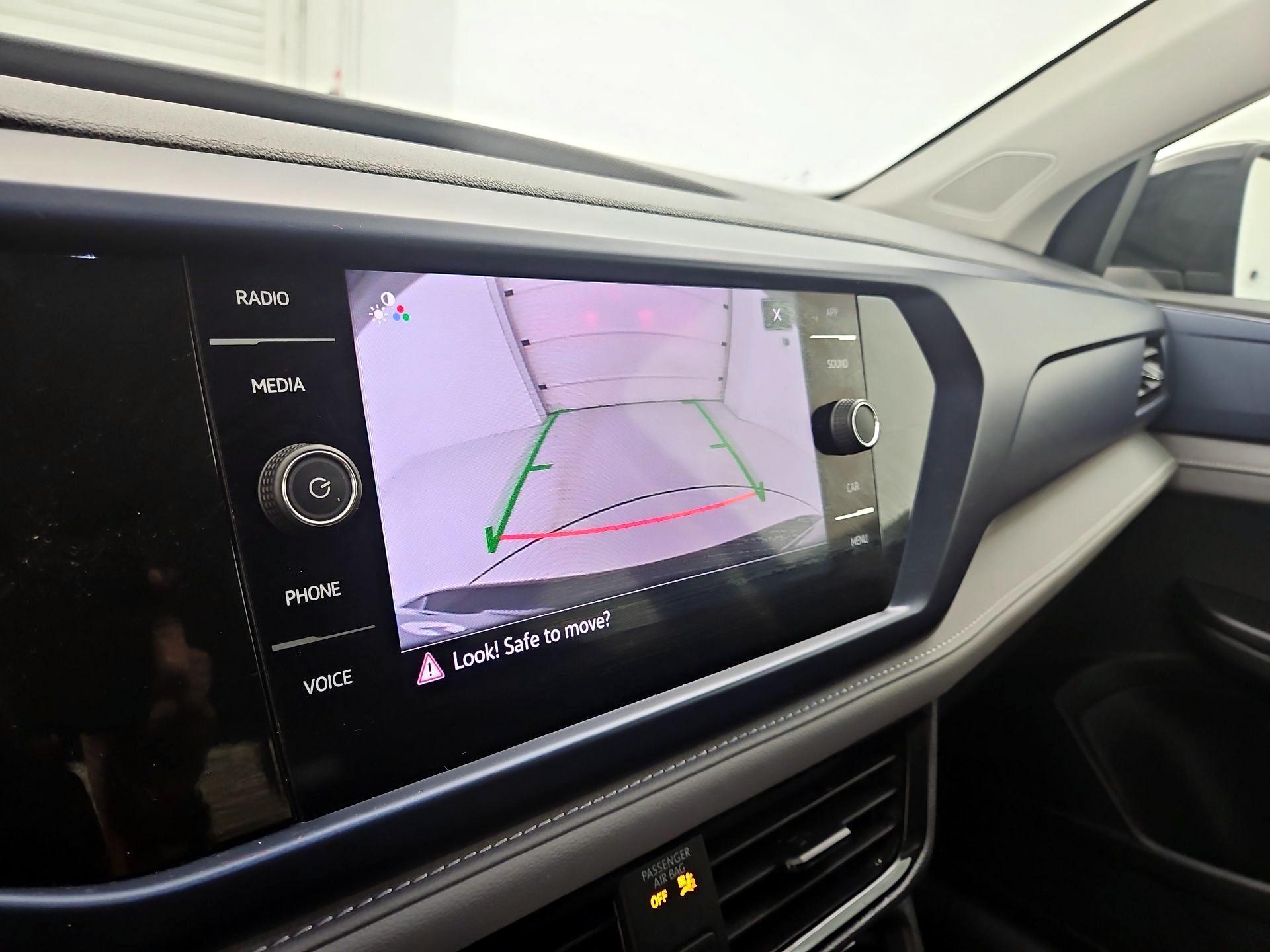 Thumbnail: 2024 Volkswagen Taos - 14