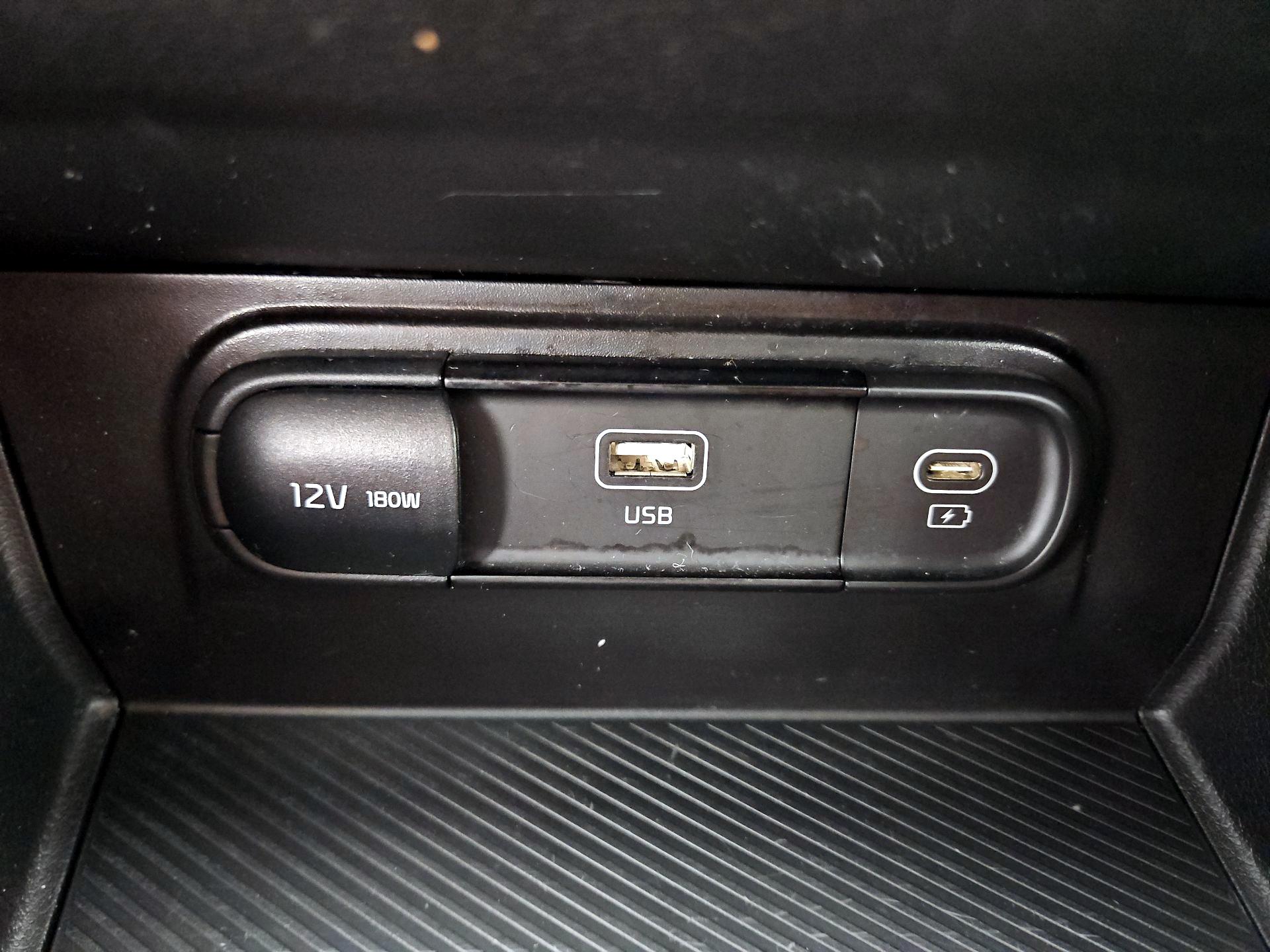 Thumbnail: 2024 Kia Sportage - 18