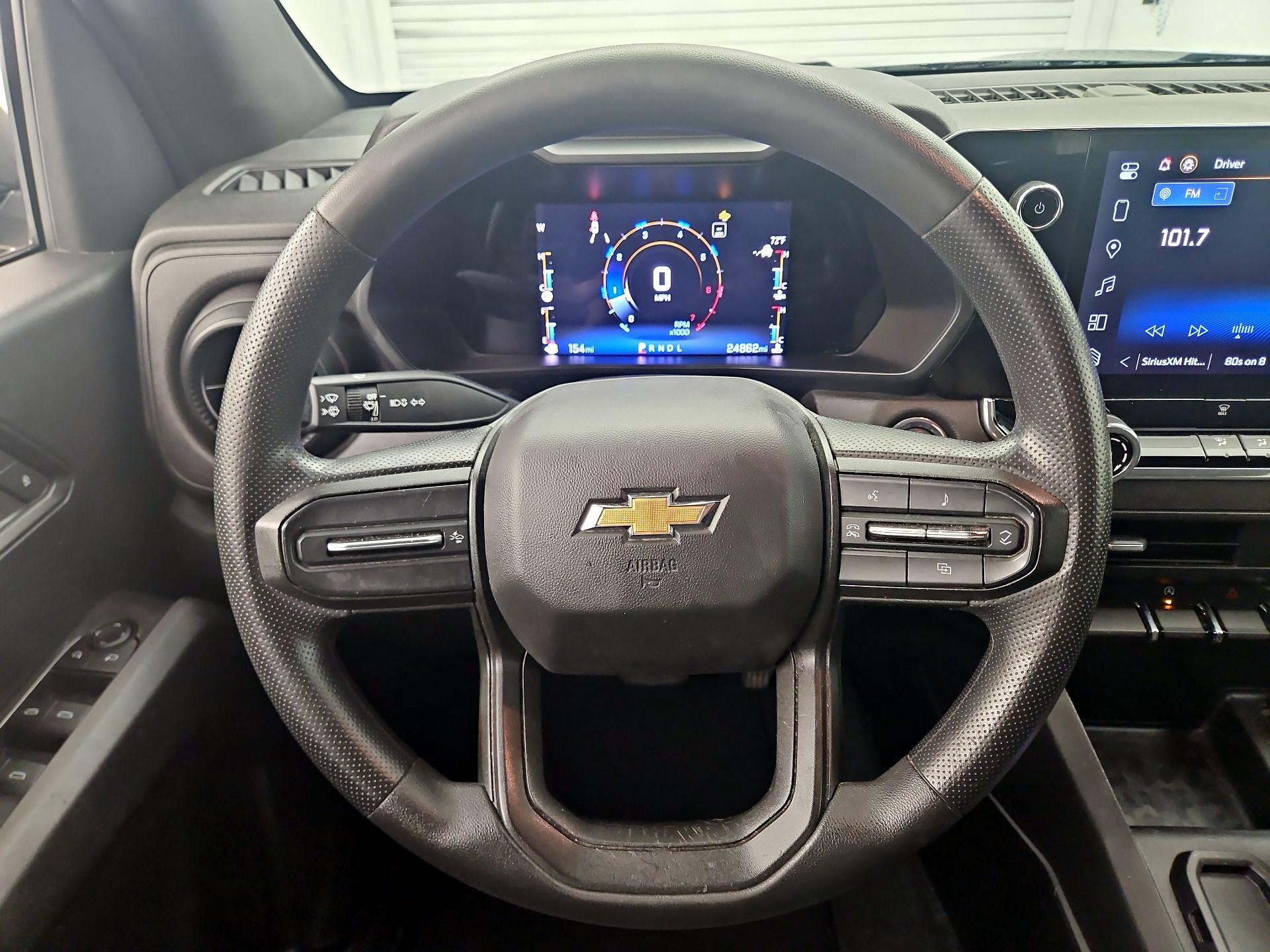 Thumbnail: 2023 Chevrolet Colorado - 10