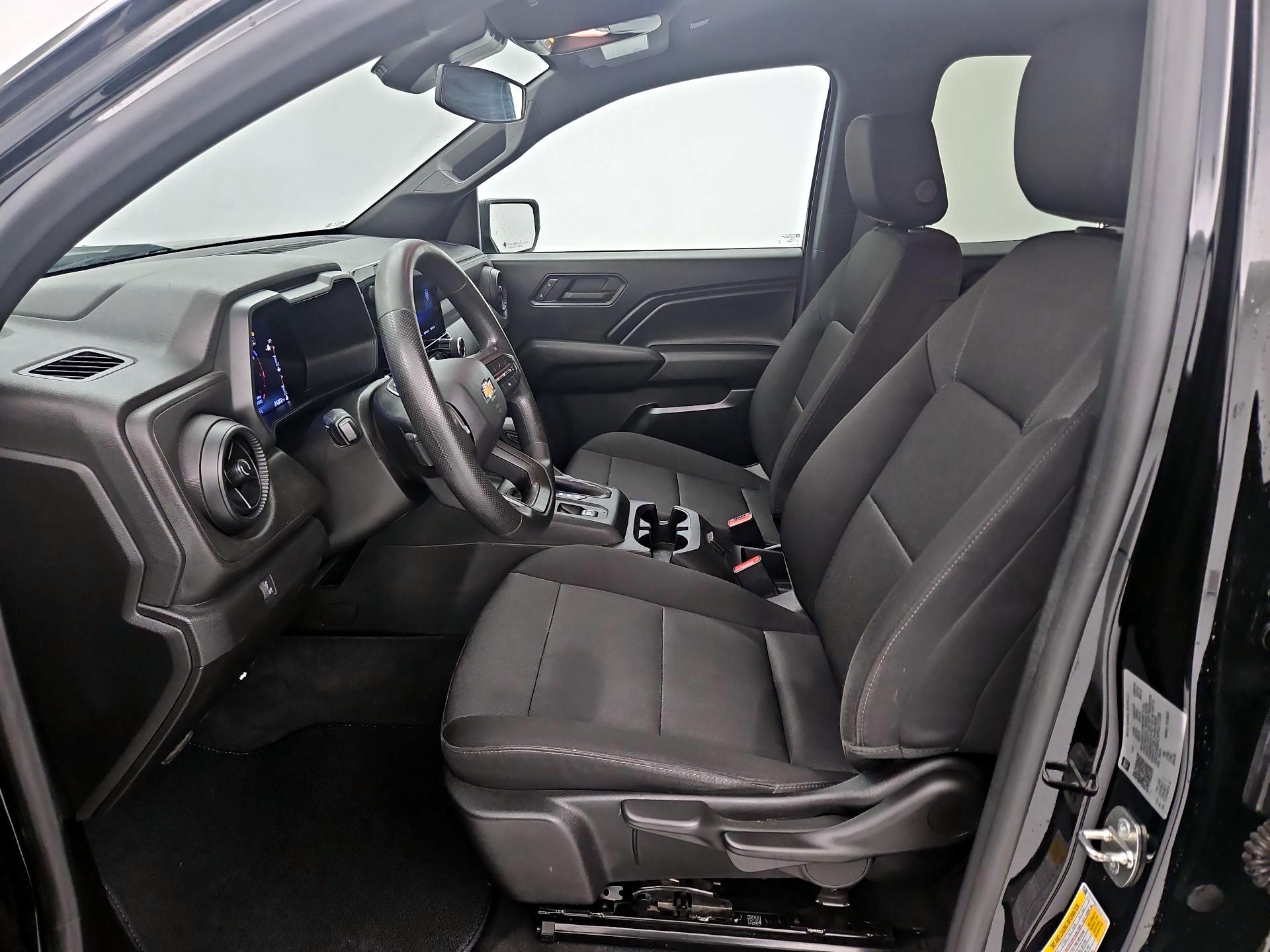 Thumbnail: 2023 Chevrolet Colorado - 11