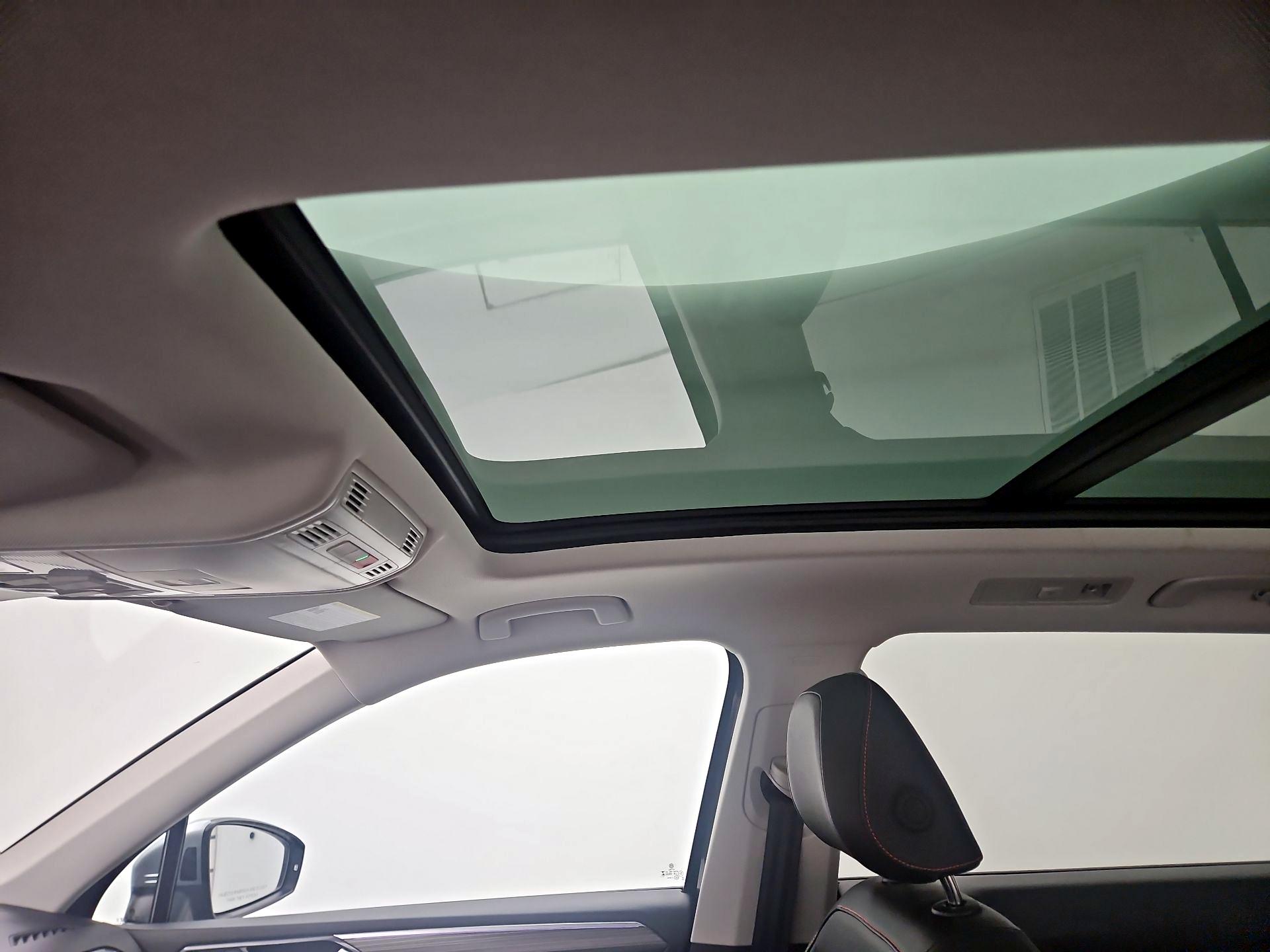 Thumbnail: 2024 Volkswagen Tiguan - 19