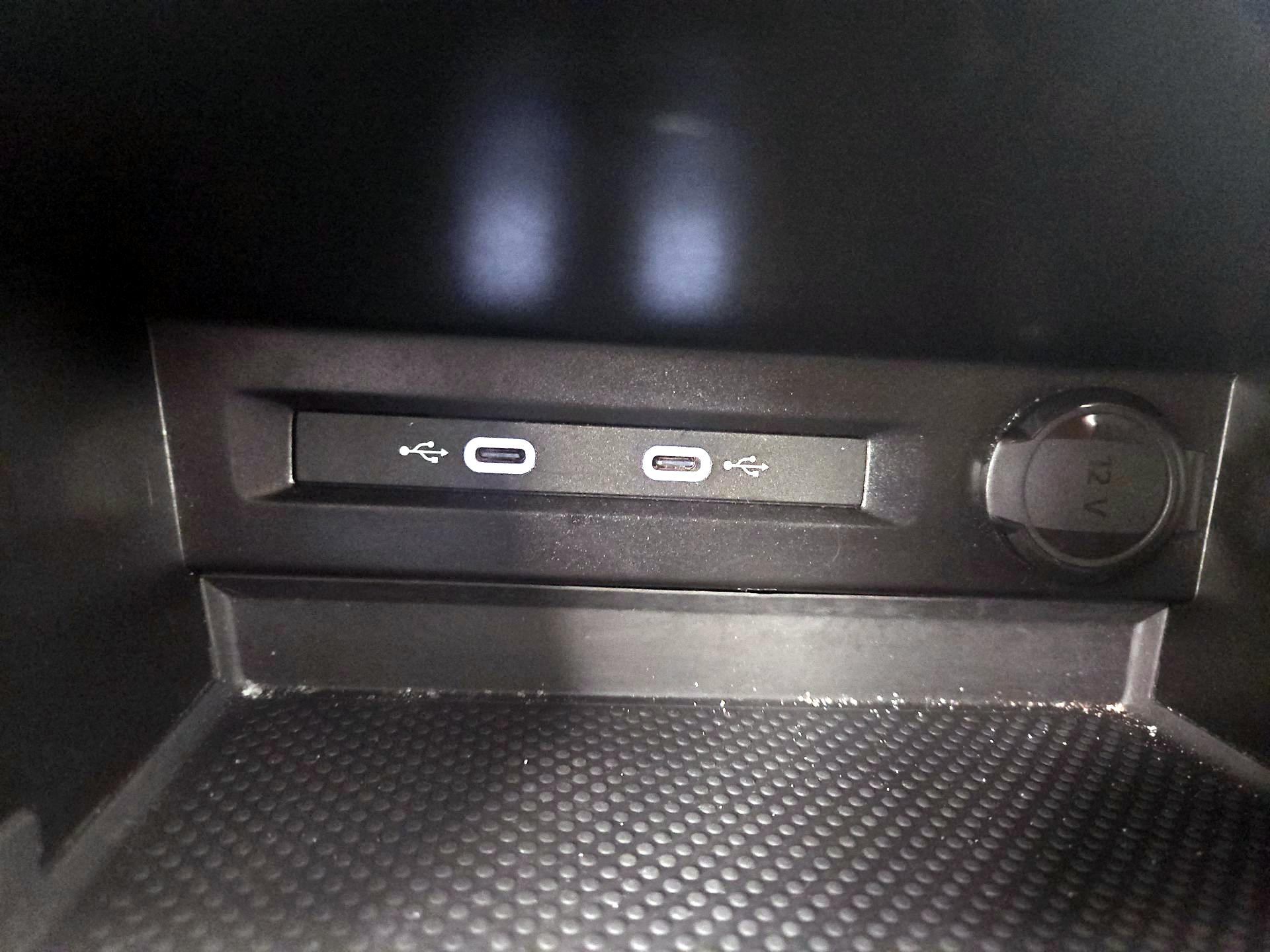 Thumbnail: 2024 Volkswagen Tiguan - 18