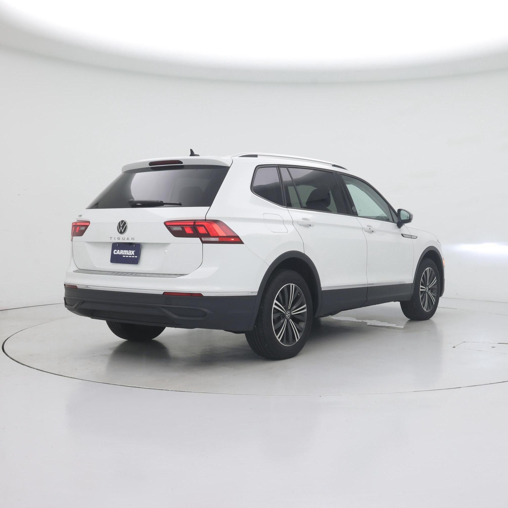 Thumbnail: 2024 Volkswagen Tiguan - 8