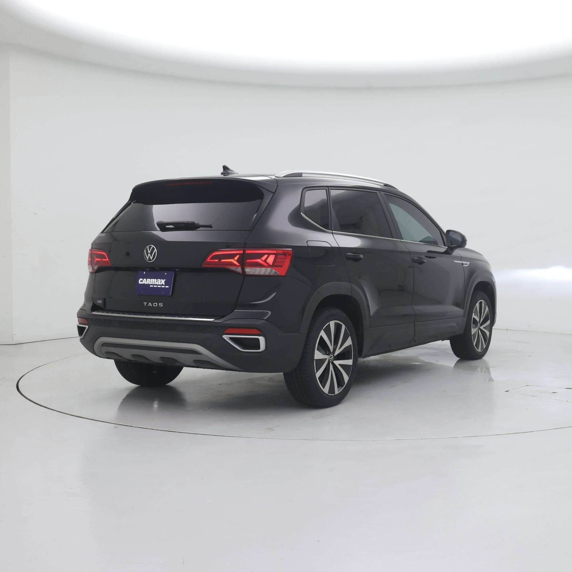 Thumbnail: 2023 Volkswagen Taos - 8