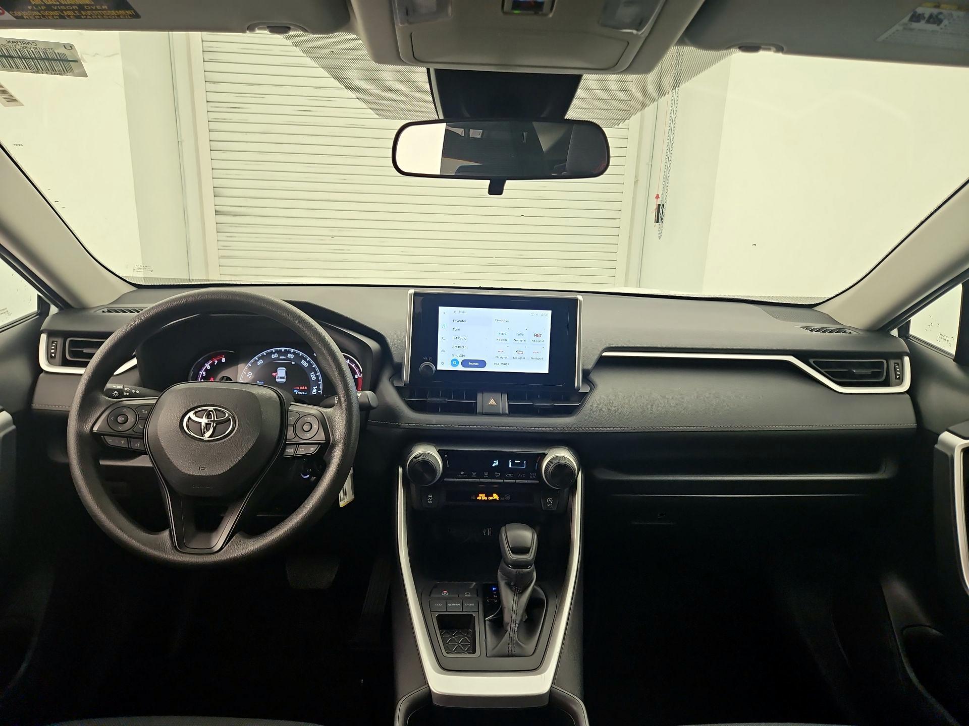 Thumbnail: 2025 Toyota RAV4 - 9