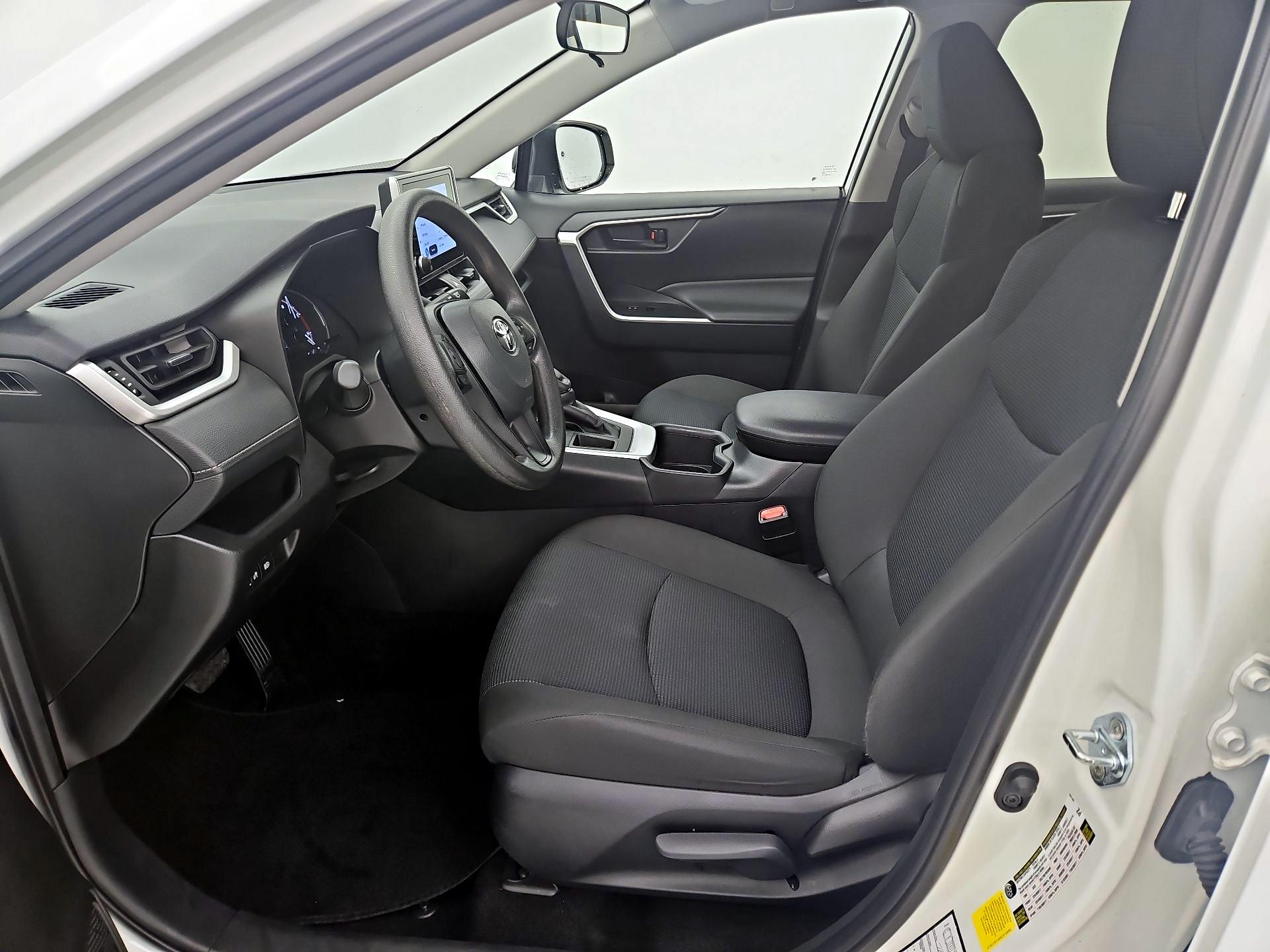 Thumbnail: 2025 Toyota RAV4 - 11