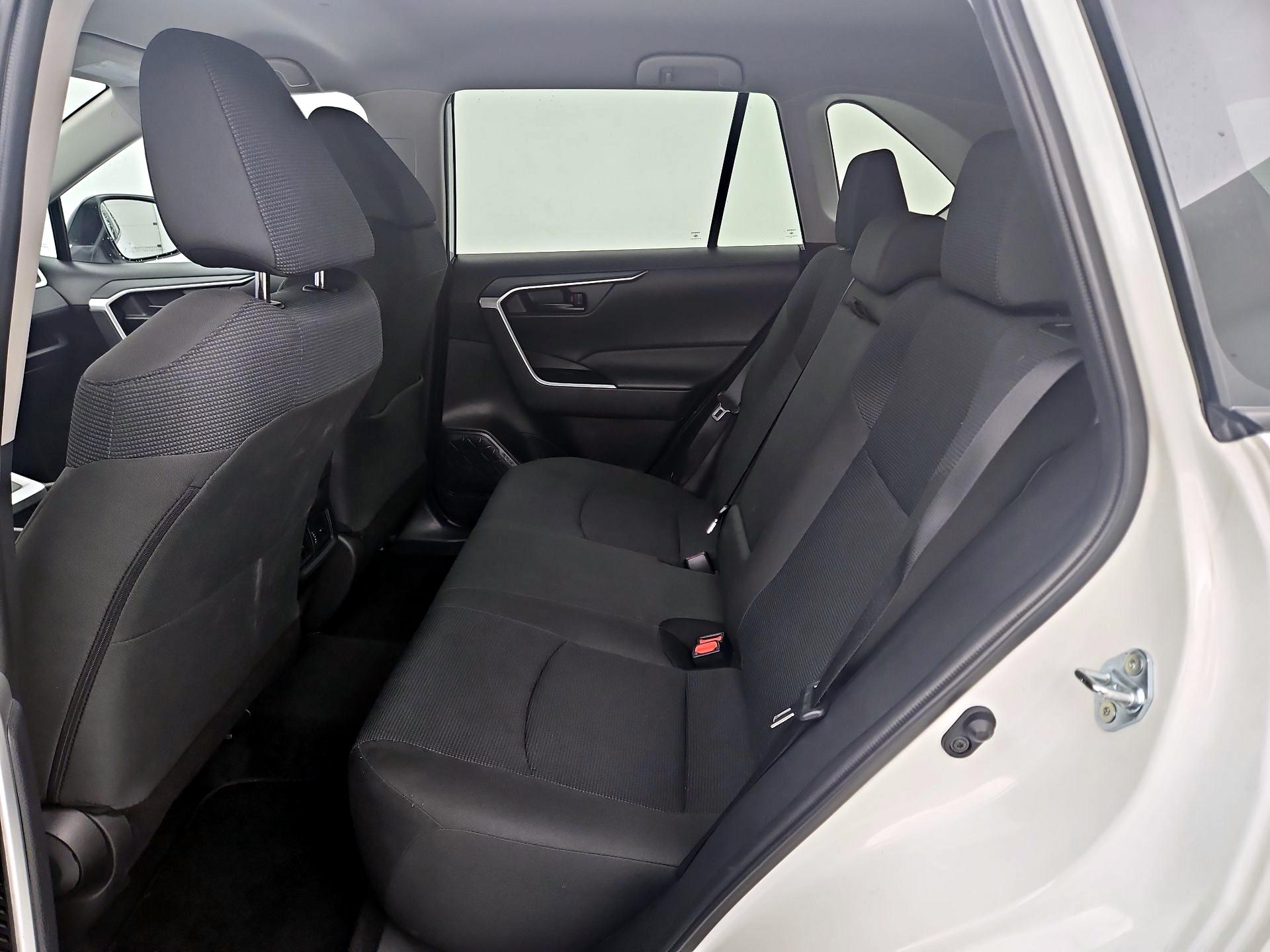 Thumbnail: 2025 Toyota RAV4 - 19