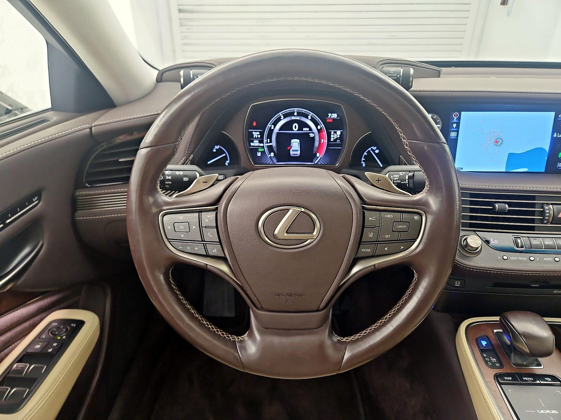 Thumbnail: 2019 Lexus LS - 10