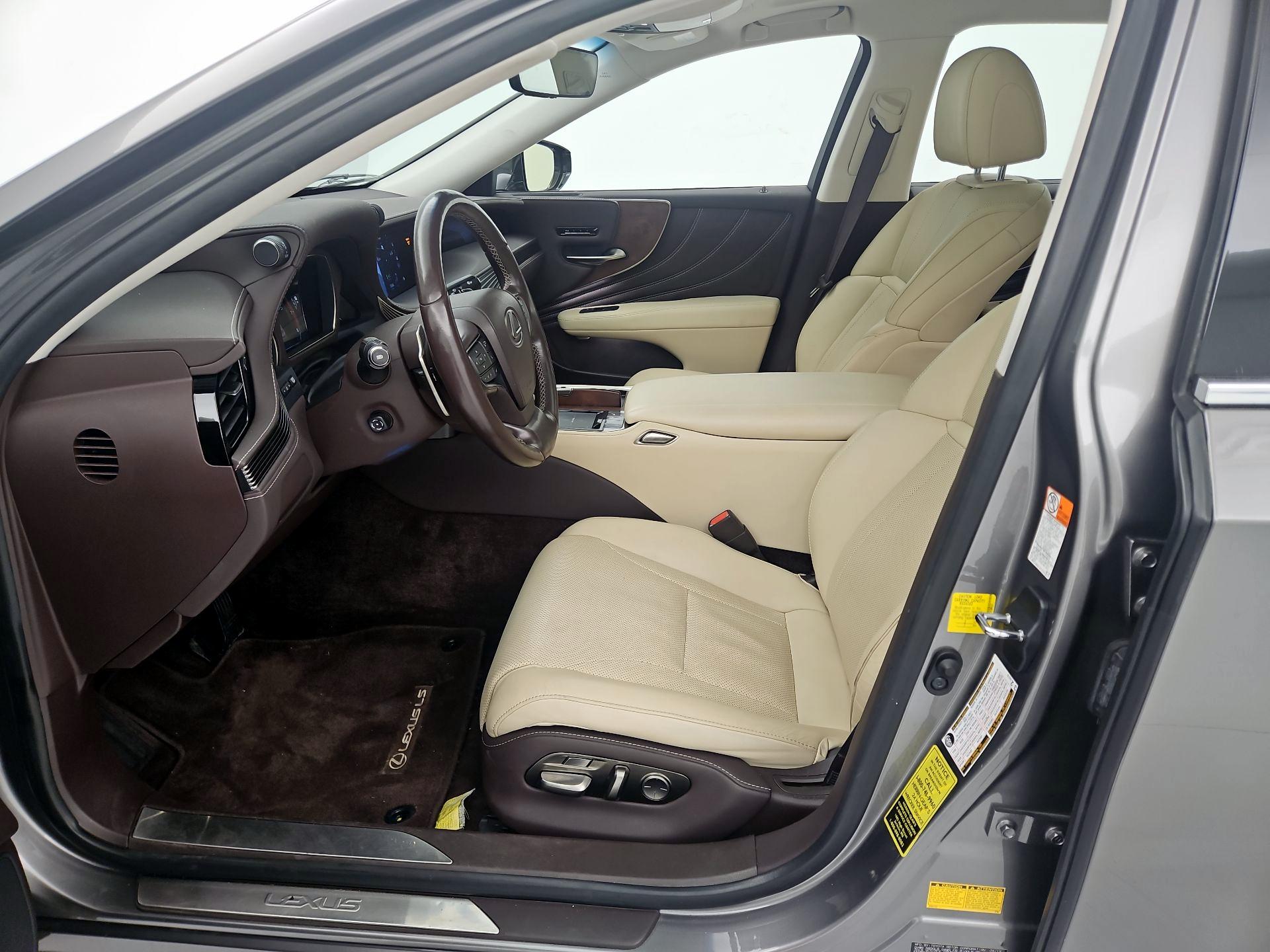 Thumbnail: 2019 Lexus LS - 11